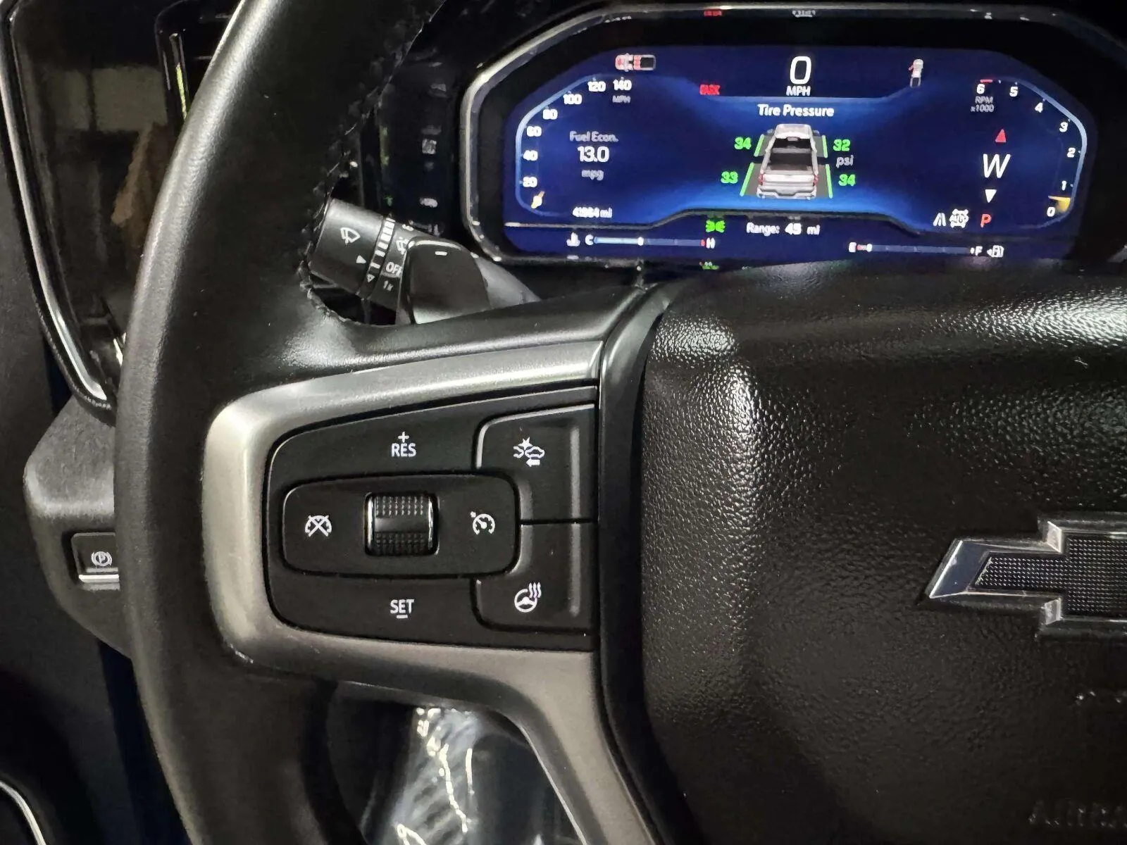Chevrolet Silverado photo 46