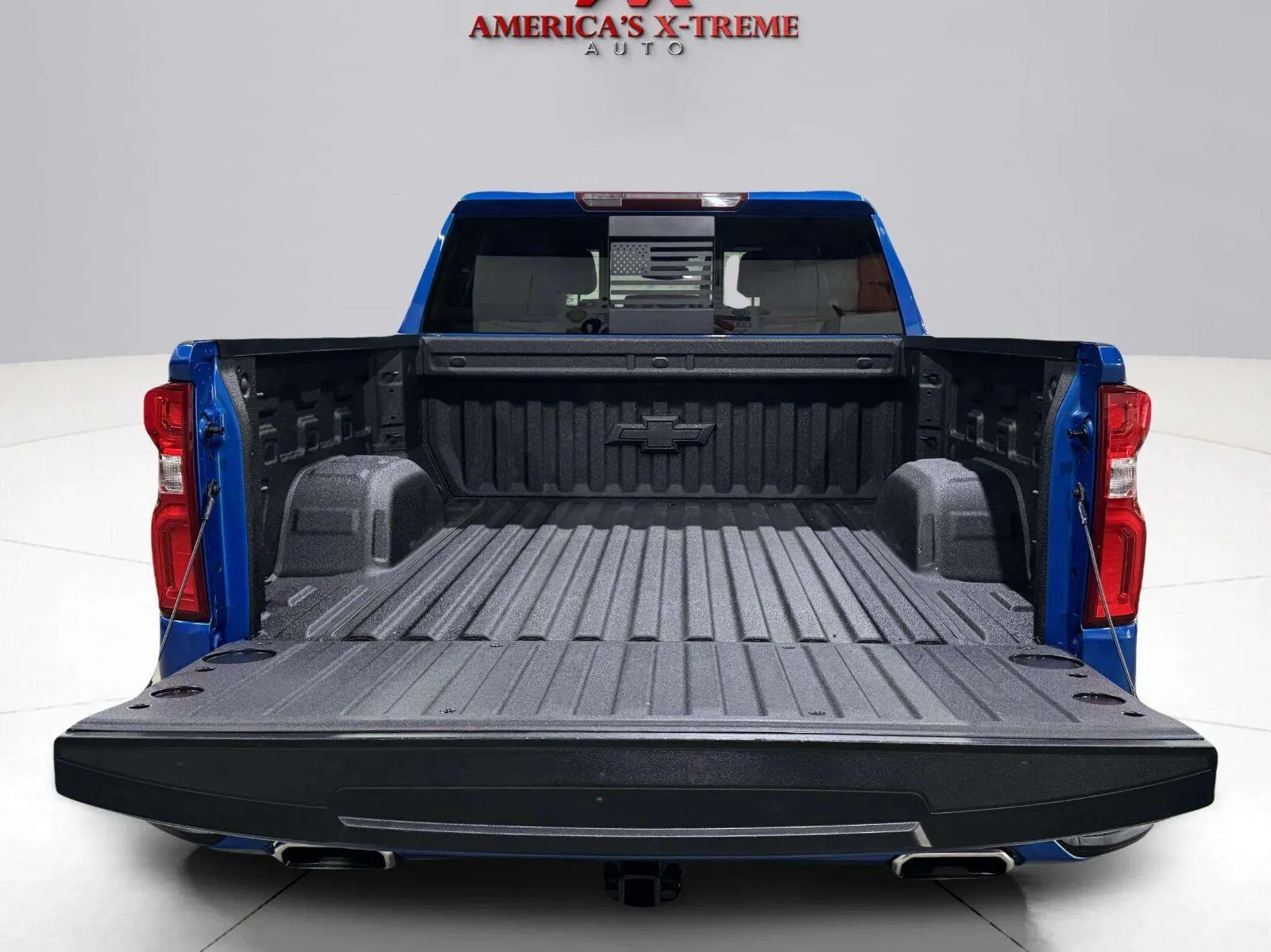 Chevrolet Silverado photo 57