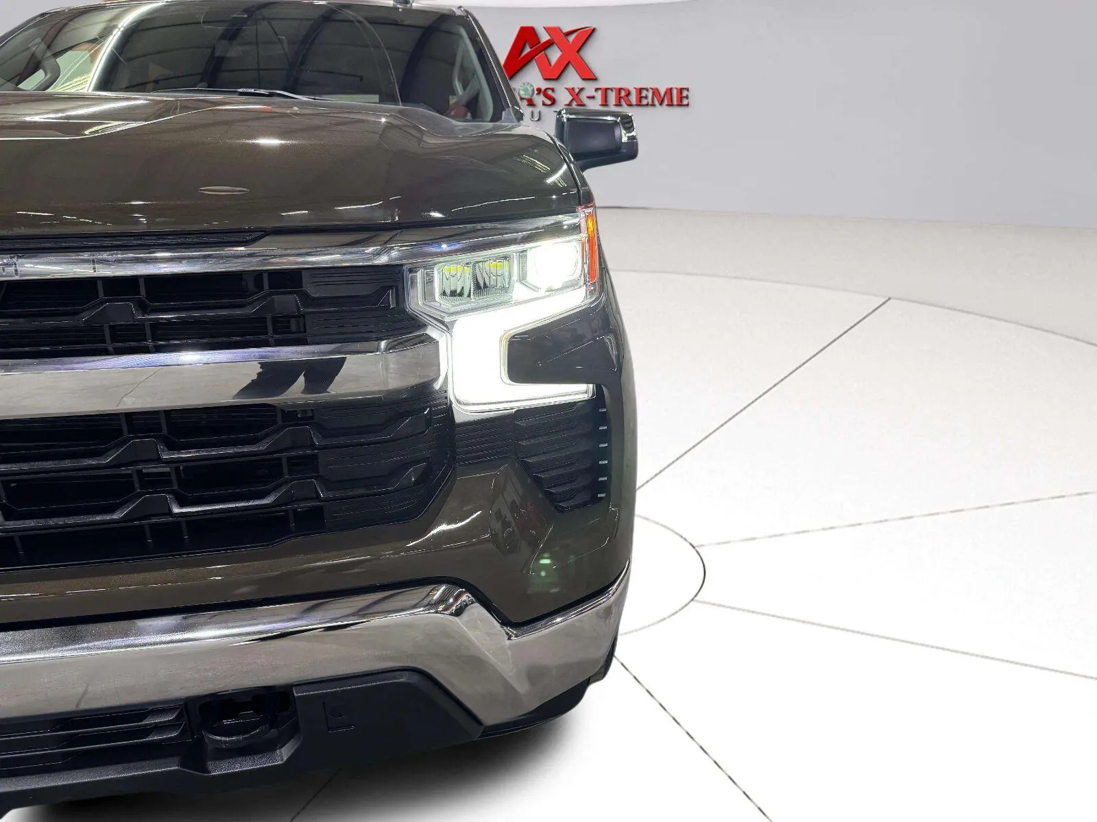 Chevrolet Silverado photo 13