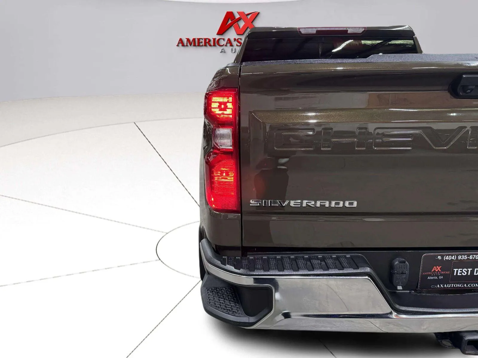 Chevrolet Silverado photo 14