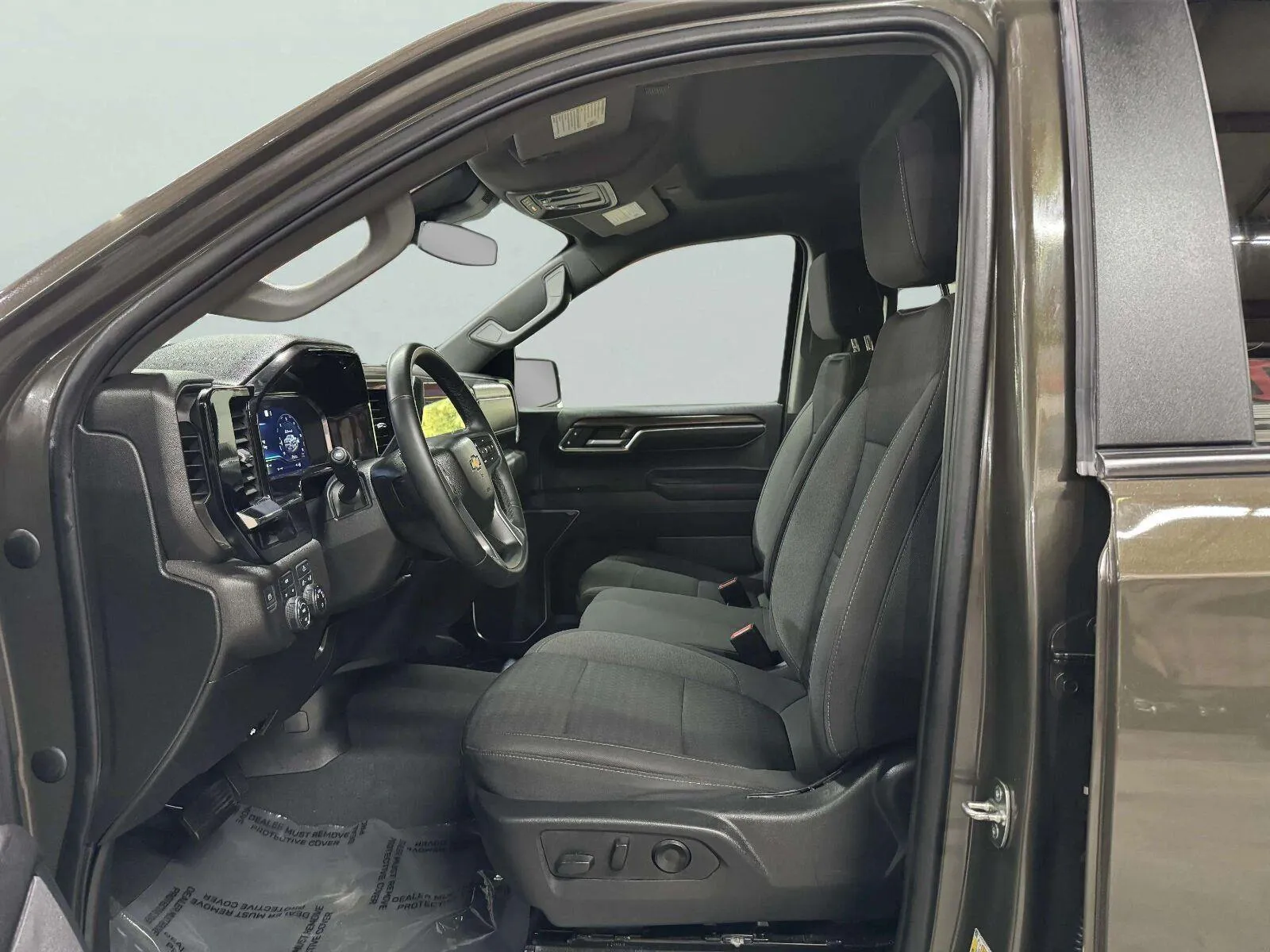 Chevrolet Silverado photo 26