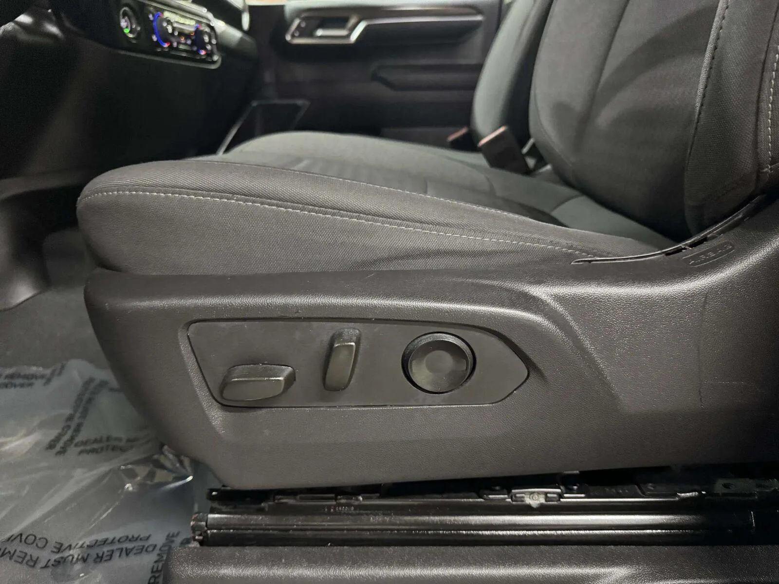 Chevrolet Silverado photo 28