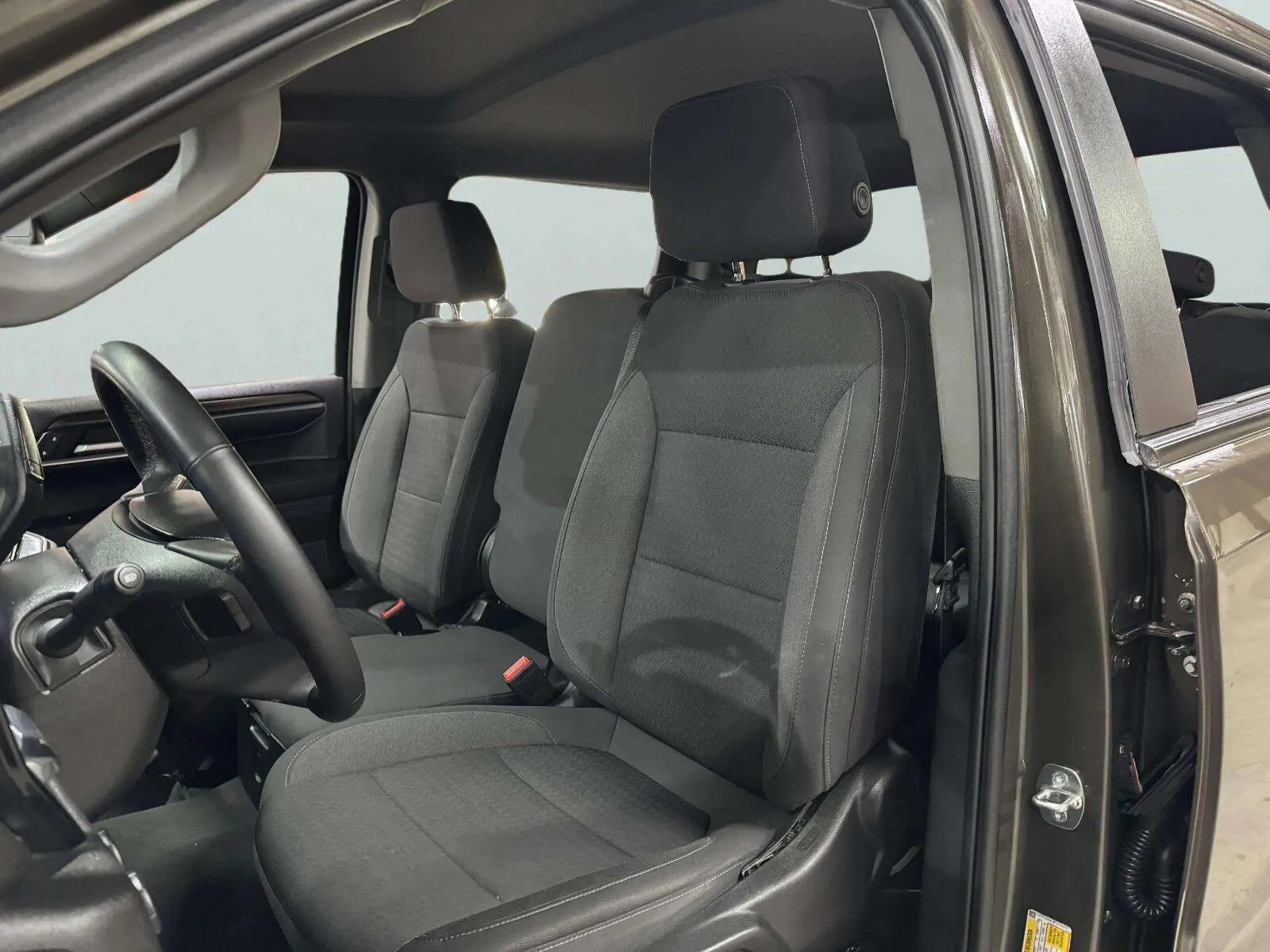 Chevrolet Silverado photo 29