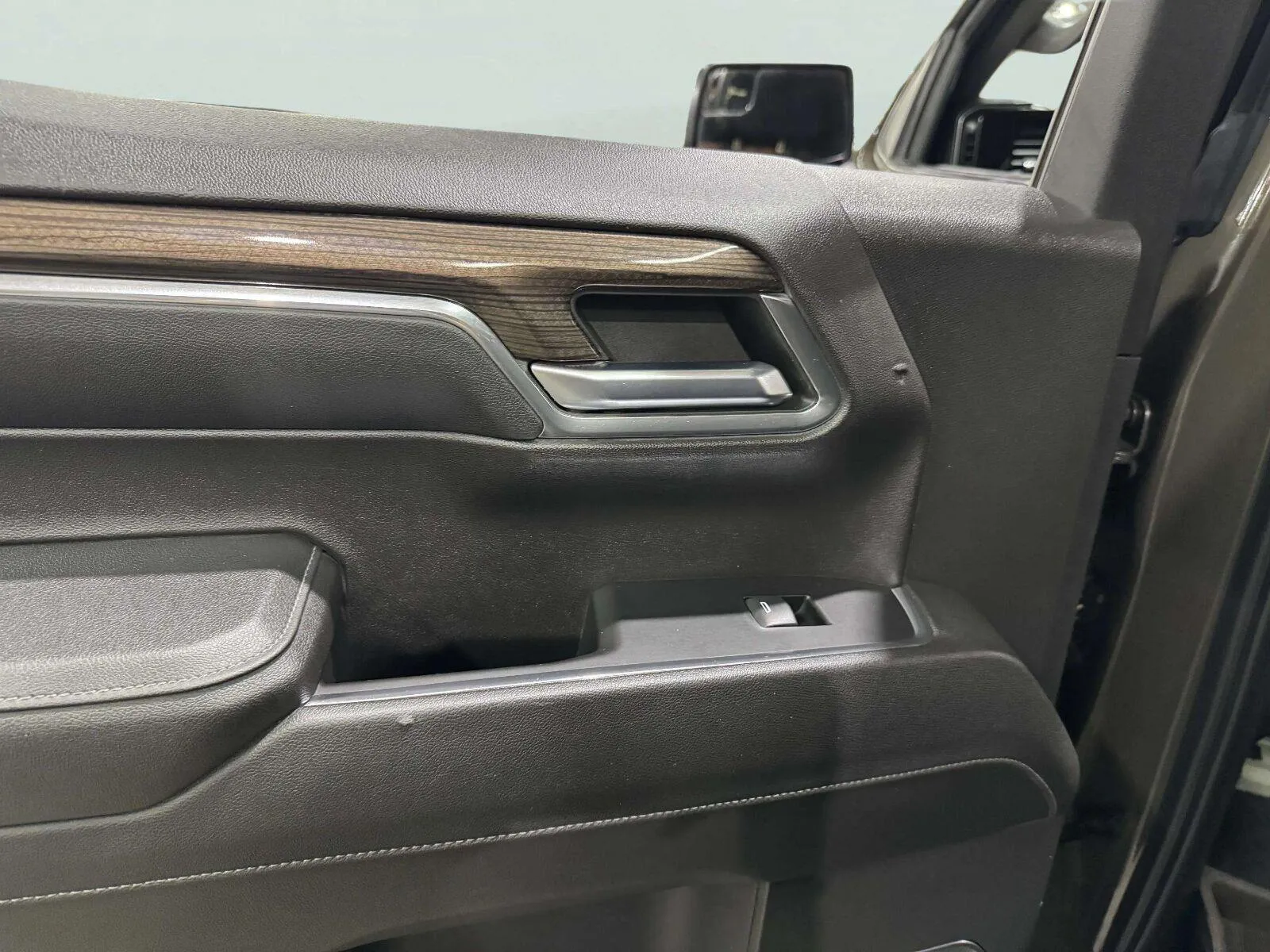 Chevrolet Silverado photo 31