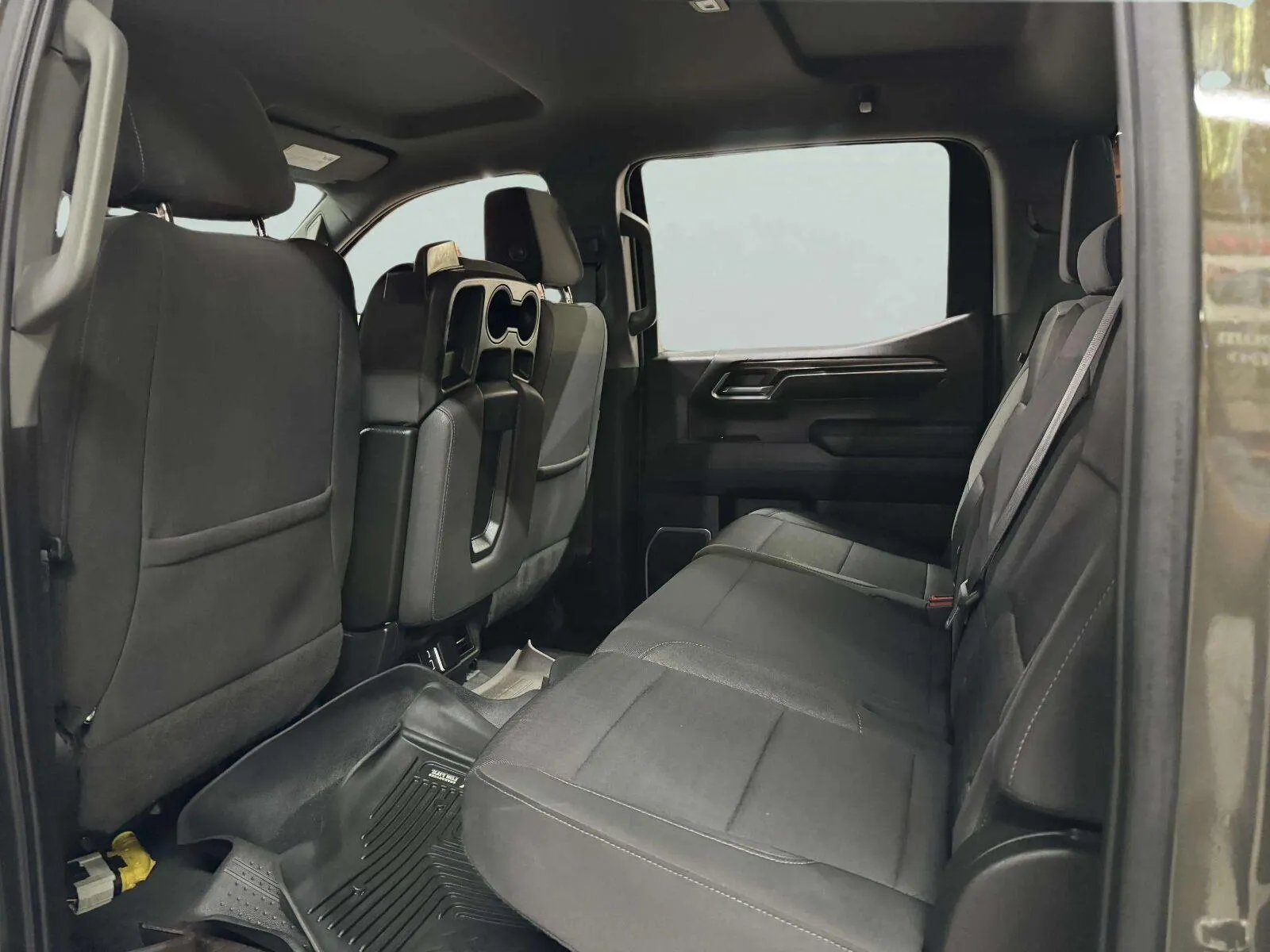 Chevrolet Silverado photo 35