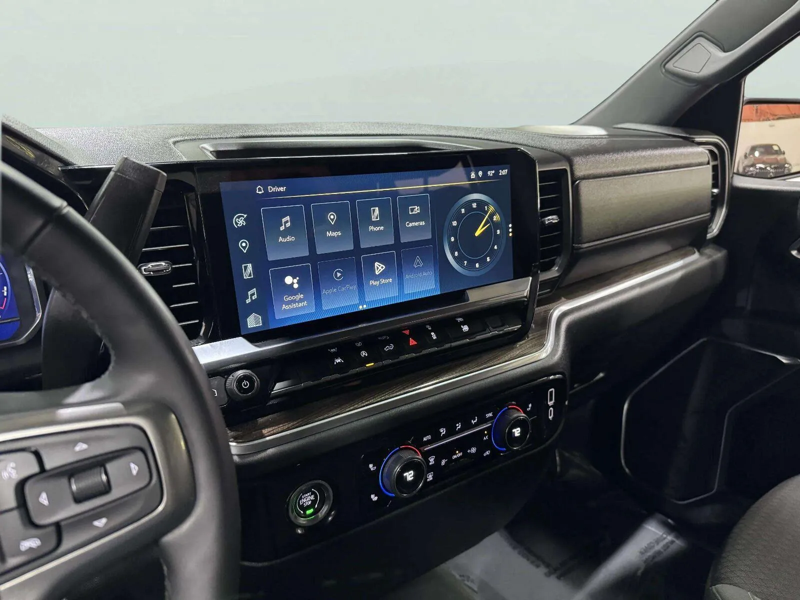 Chevrolet Silverado photo 55