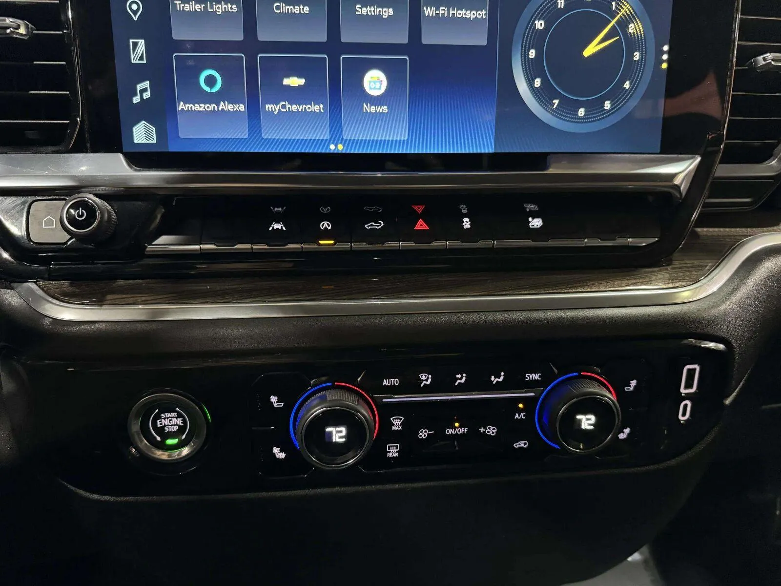 Chevrolet Silverado photo 59