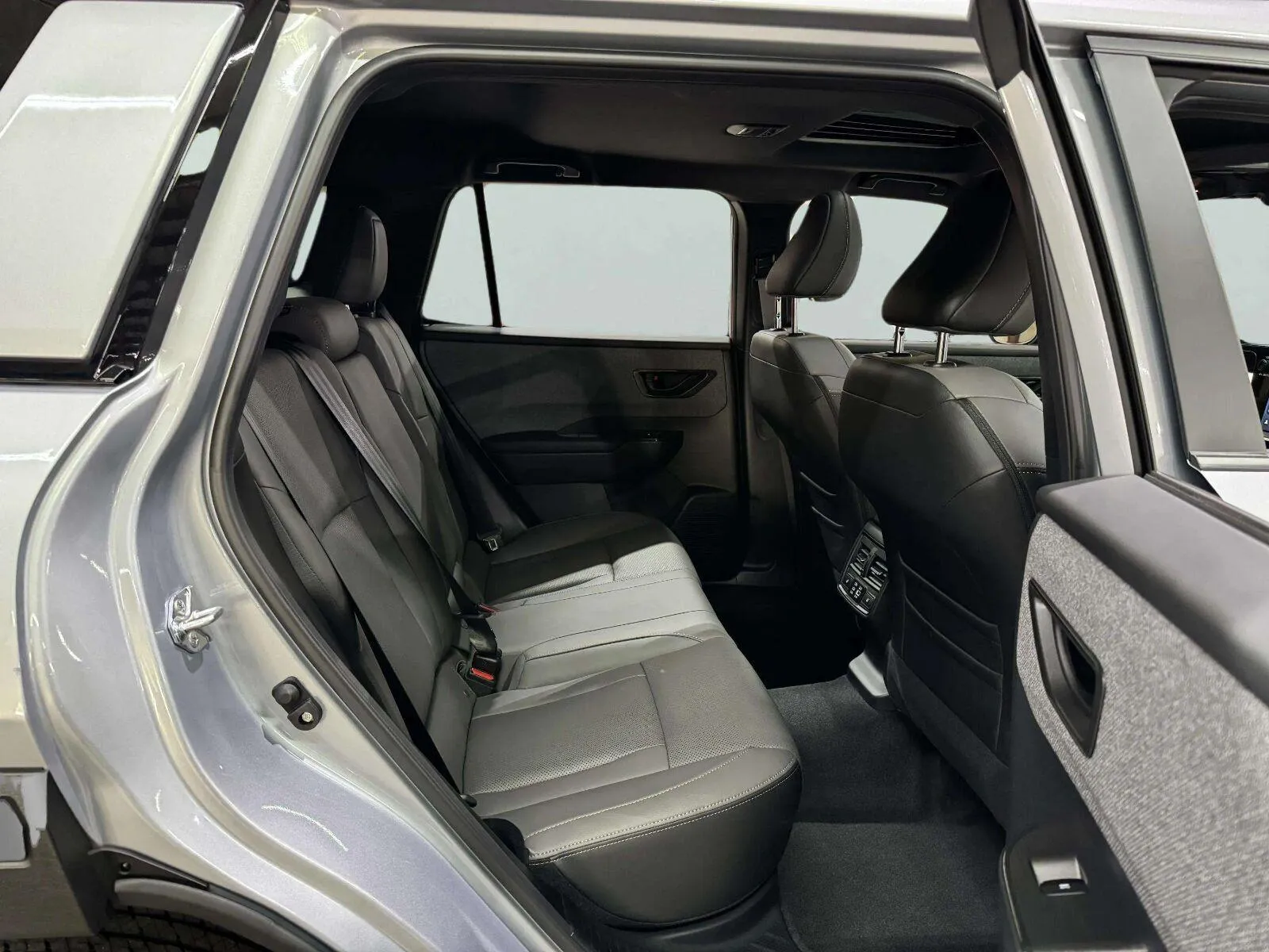 Subaru Outback photo 33