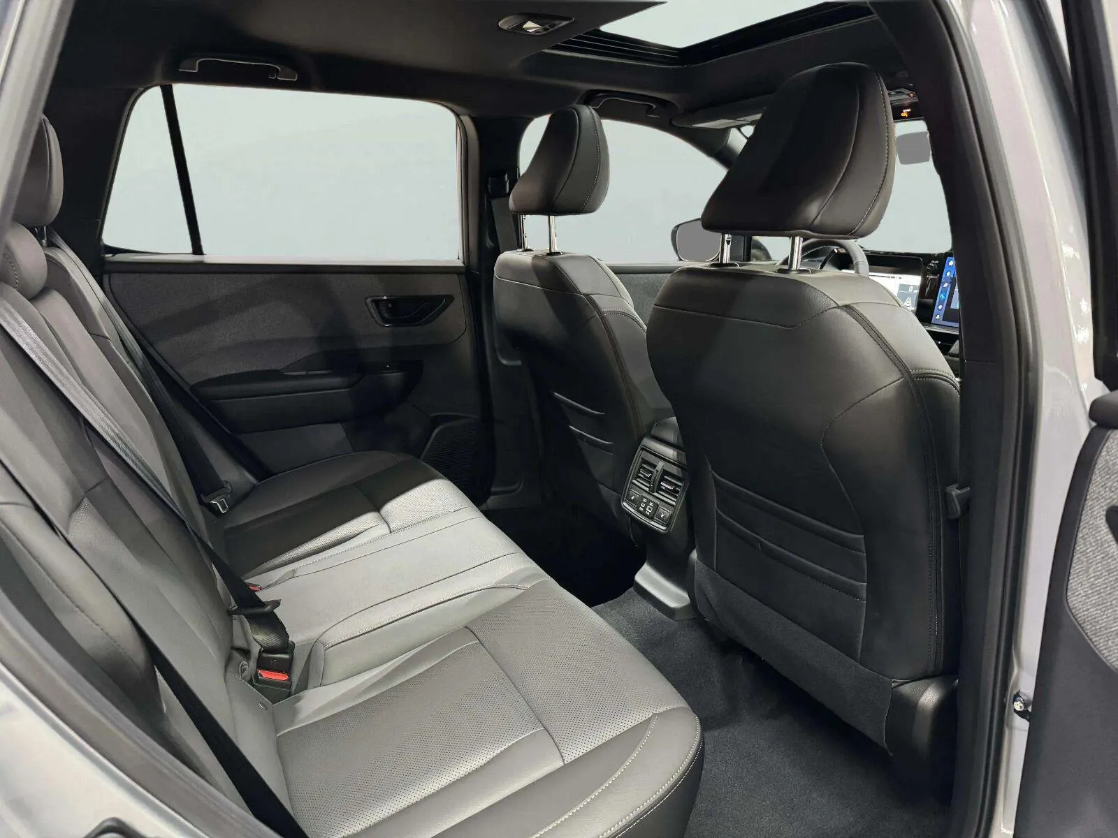 Subaru Outback photo 34