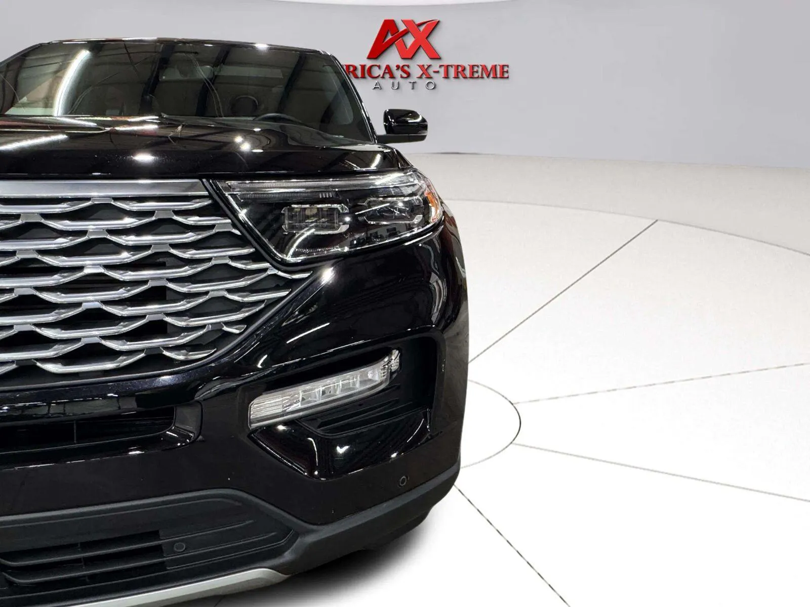 Ford Explorer photo 13