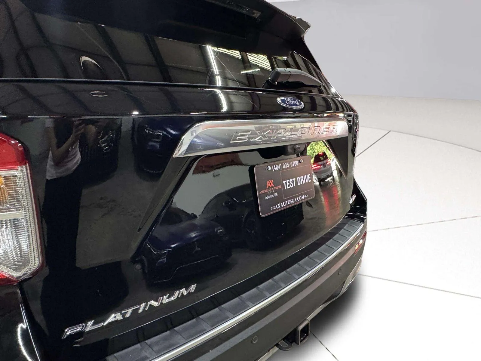 Ford Explorer photo 16