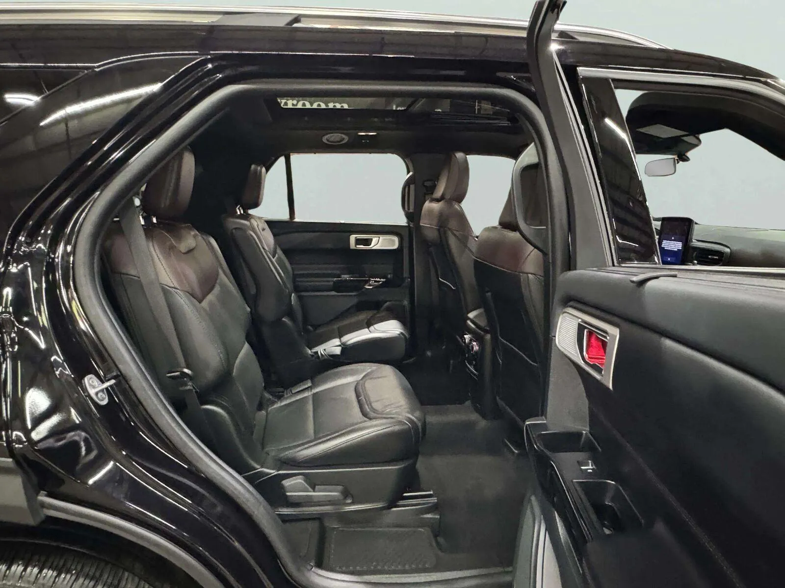 Ford Explorer photo 37