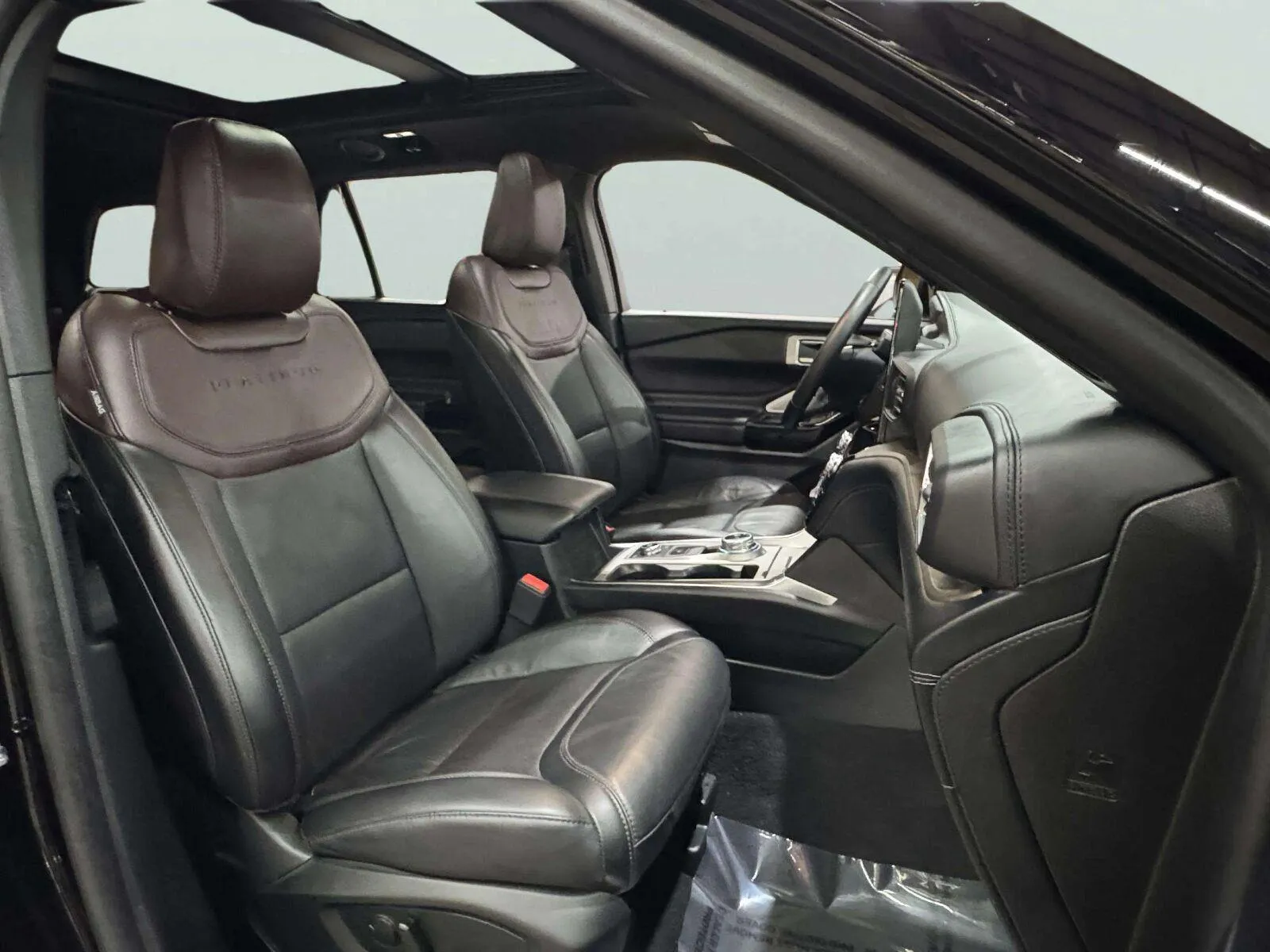 Ford Explorer photo 45