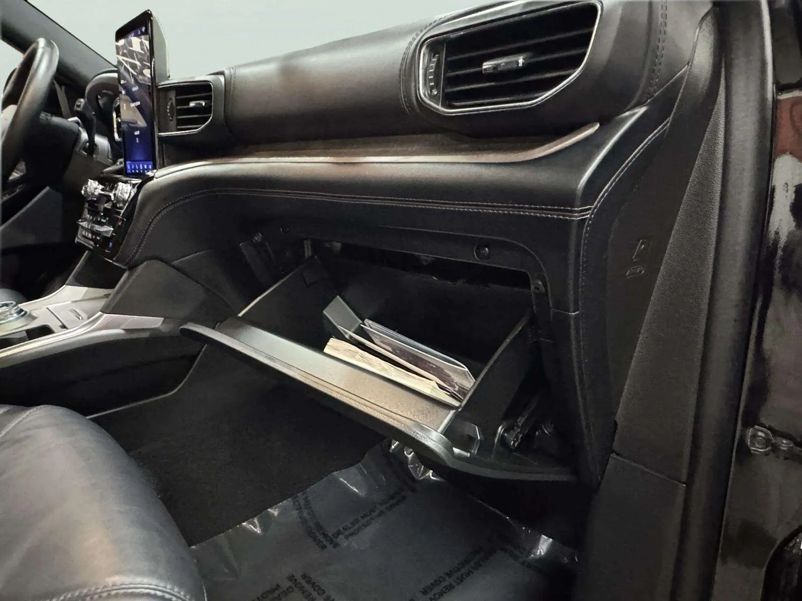 Ford Explorer photo 47