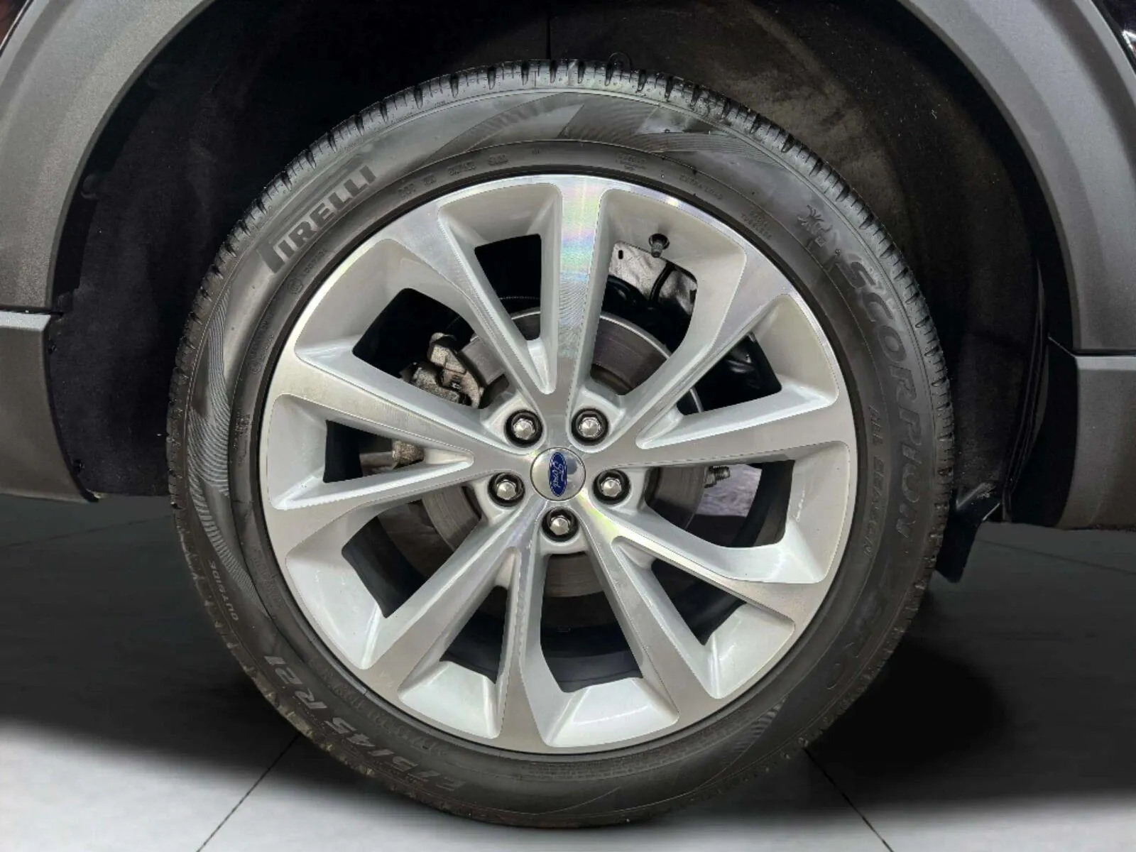 Ford Explorer photo 81