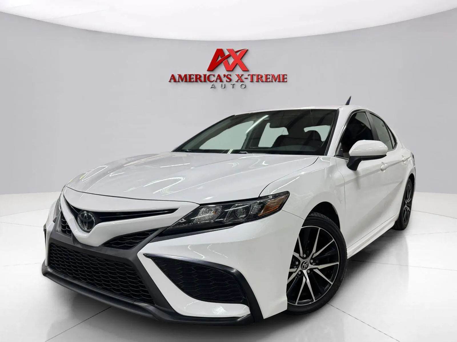 White 2021 Toyota Camry SE for sale in Atlanta, GA