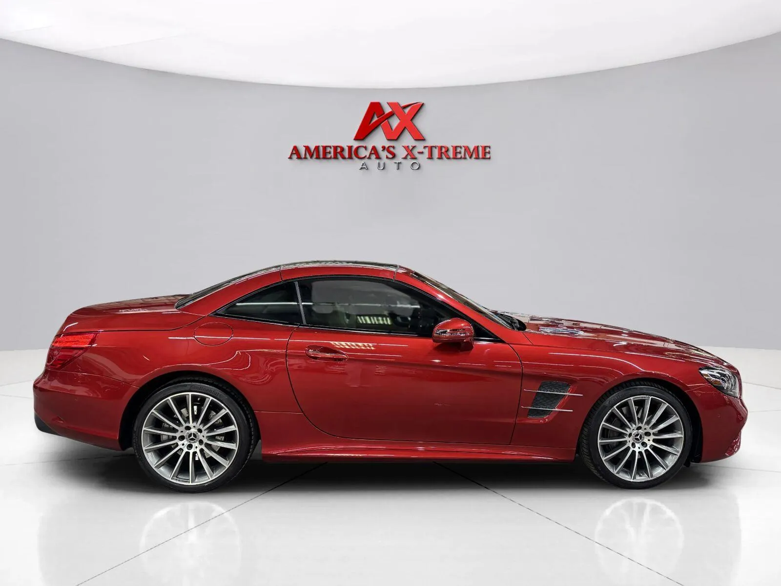 Mercedes-Benz SL photo 8