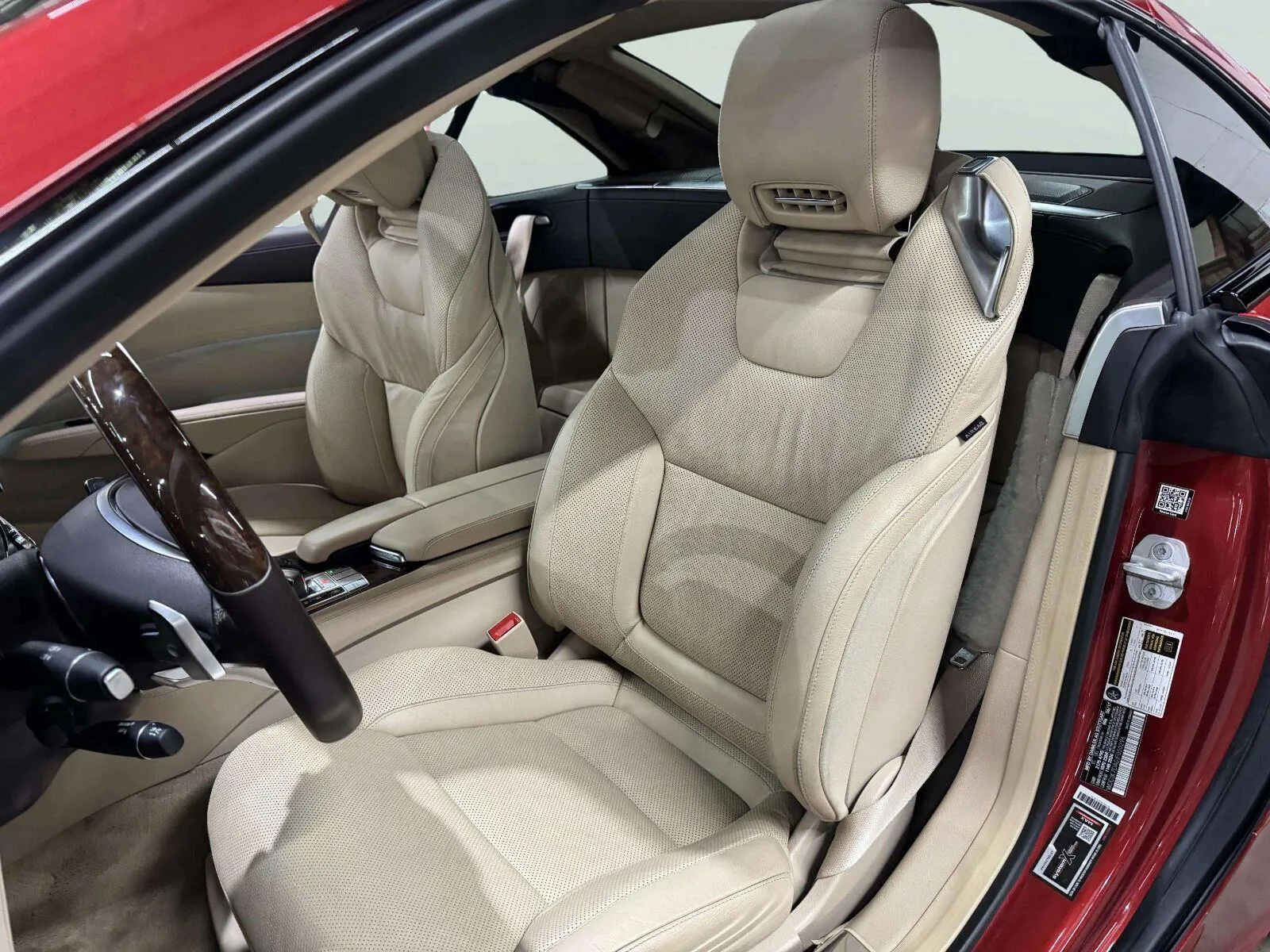 Mercedes-Benz SL photo 26
