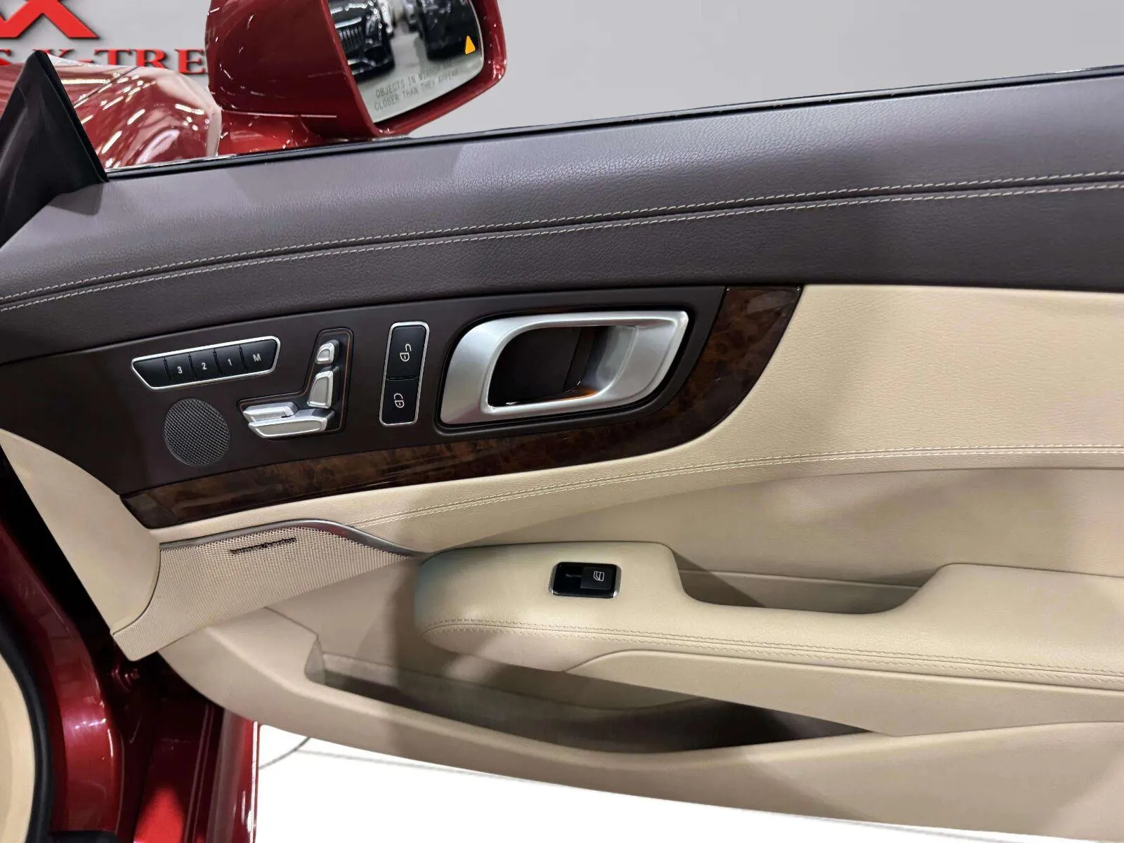 Mercedes-Benz SL photo 29