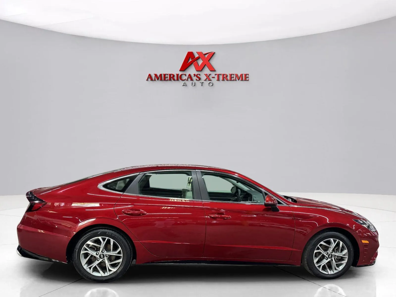 Hyundai Sonata photo 8