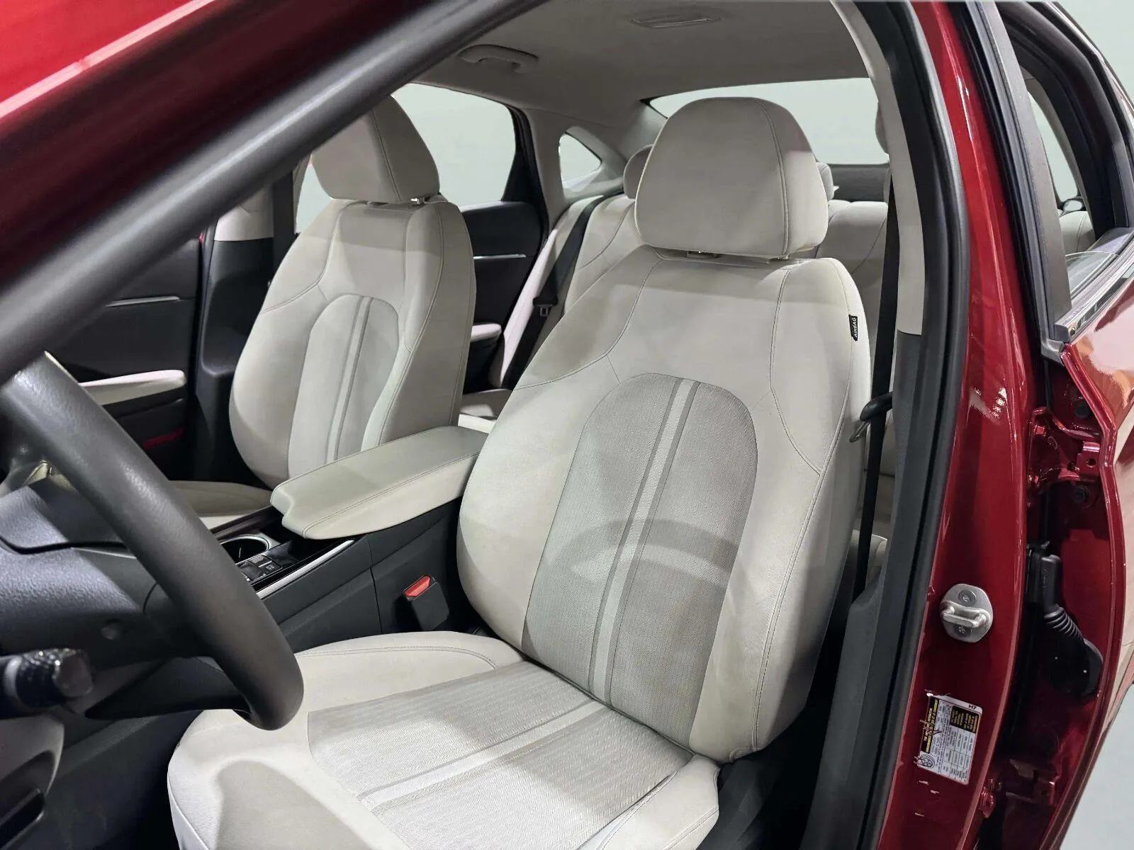 Hyundai Sonata photo 25