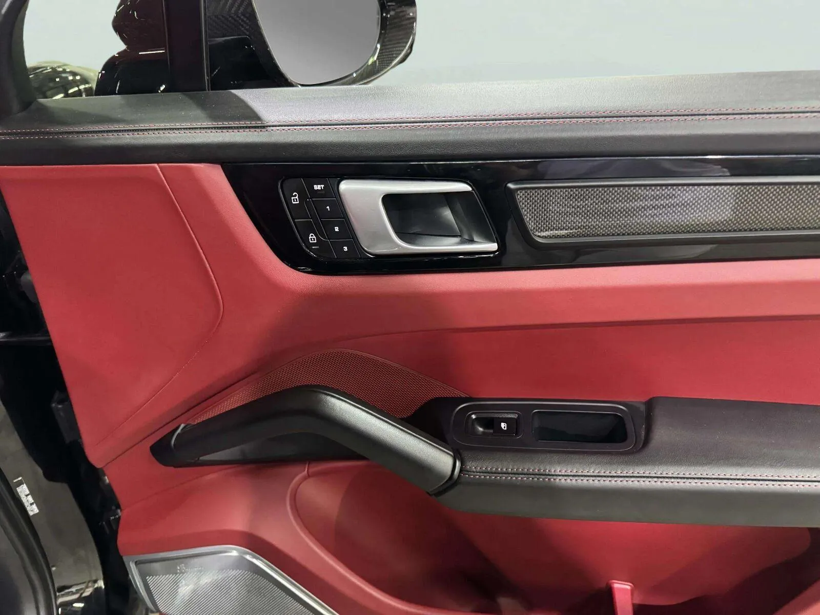 Porsche Cayenne photo 42