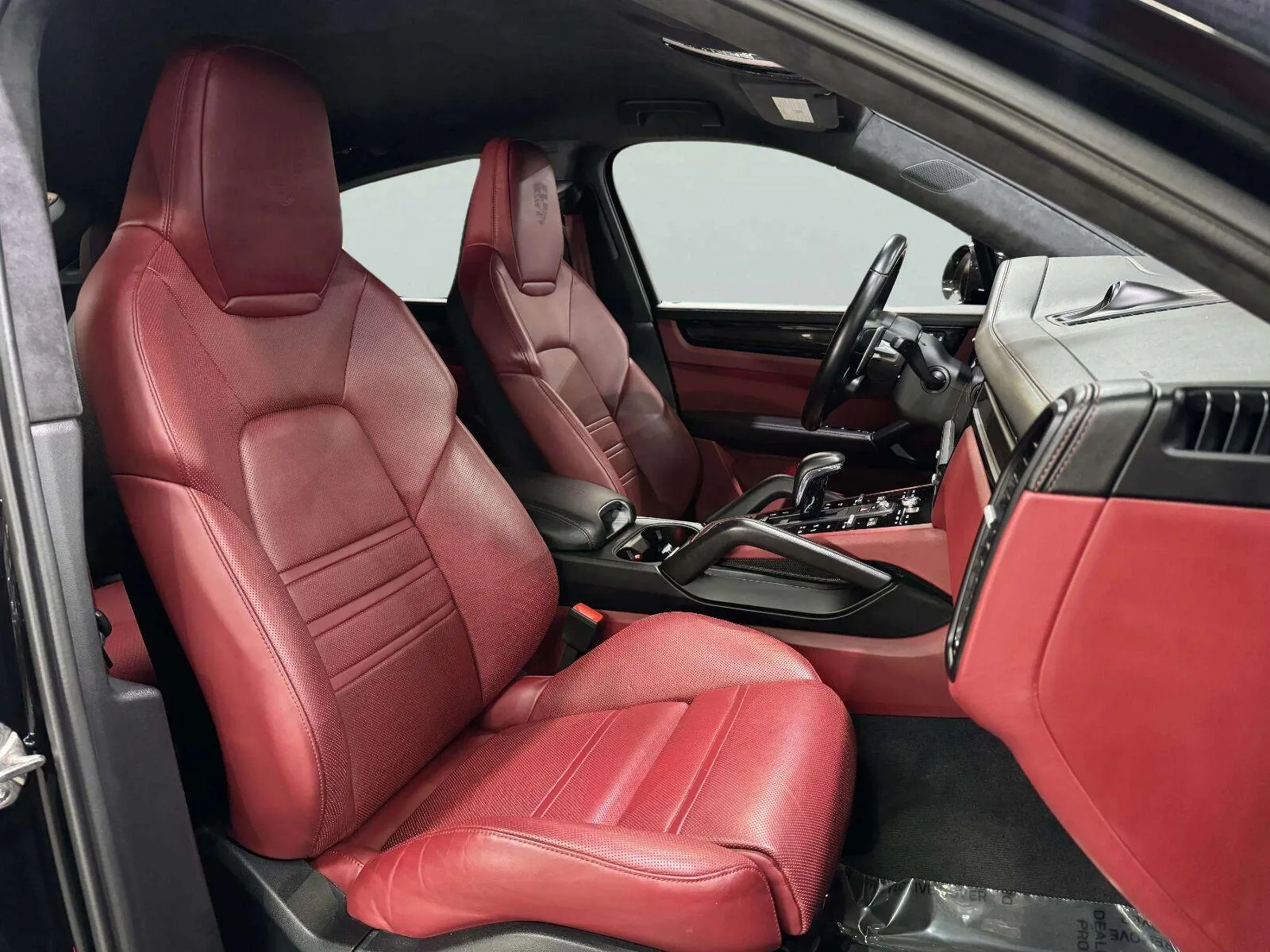 Porsche Cayenne photo 46