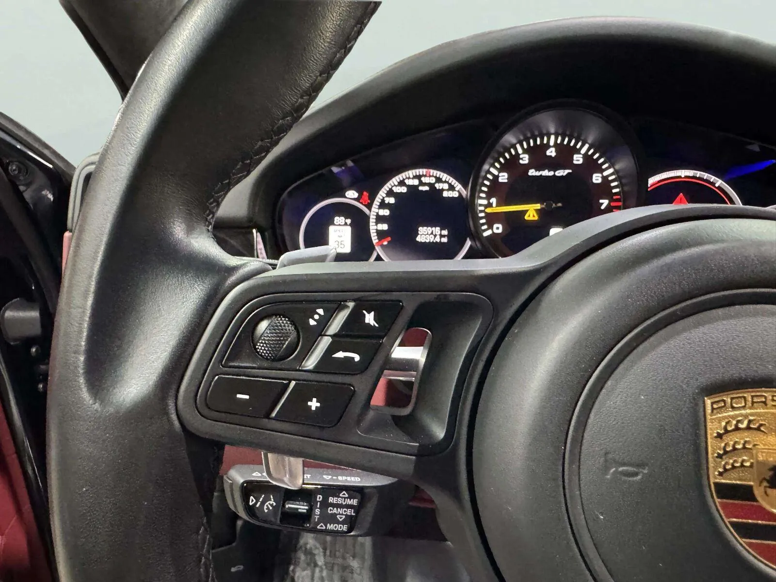 Porsche Cayenne photo 52