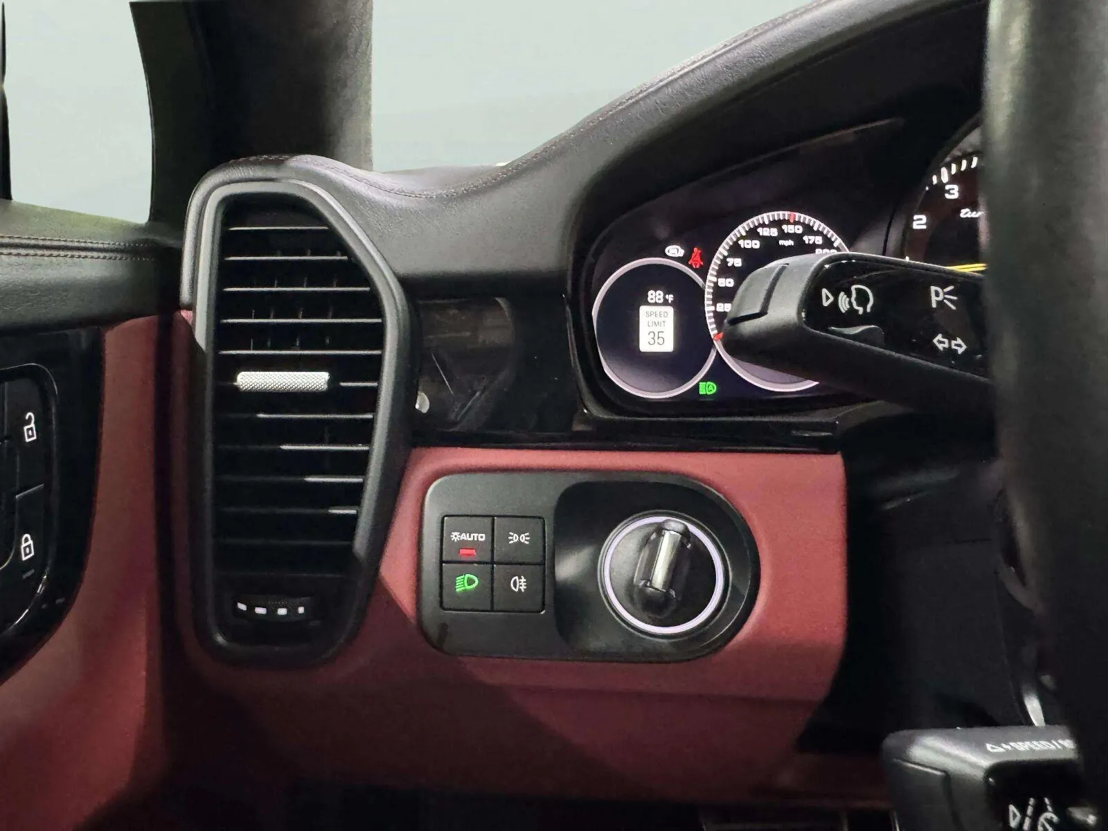 Porsche Cayenne photo 54
