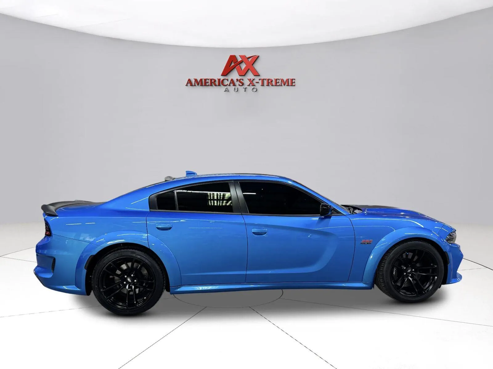 Dodge Charger photo 9