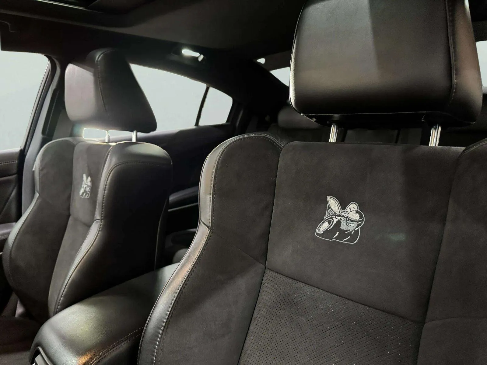 Dodge Charger photo 29