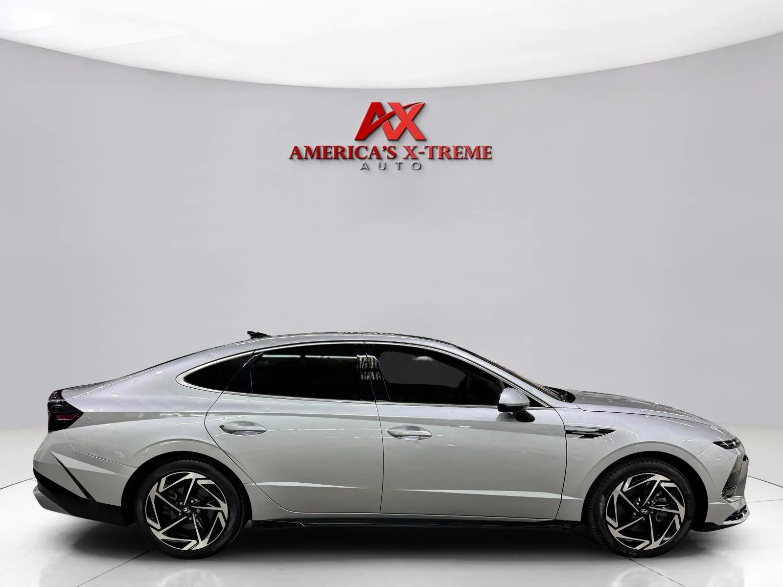 Hyundai Sonata photo 7