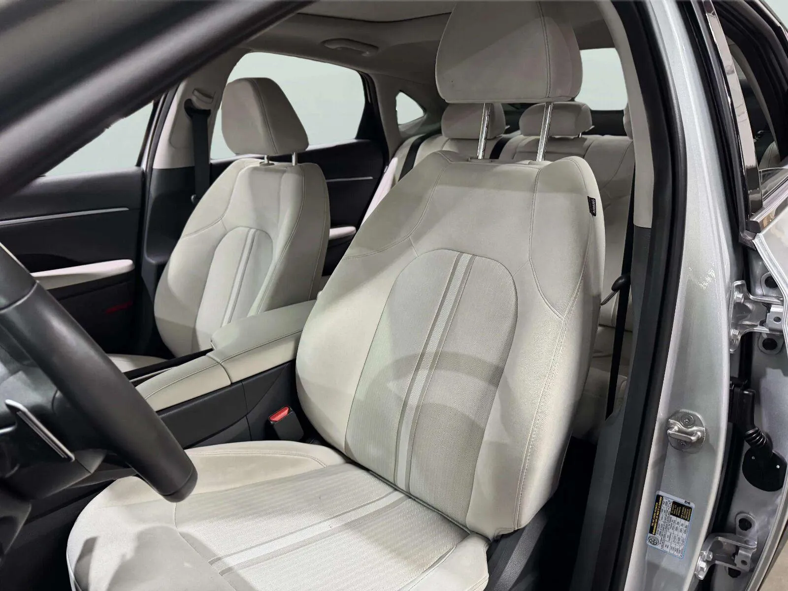 Hyundai Sonata photo 24