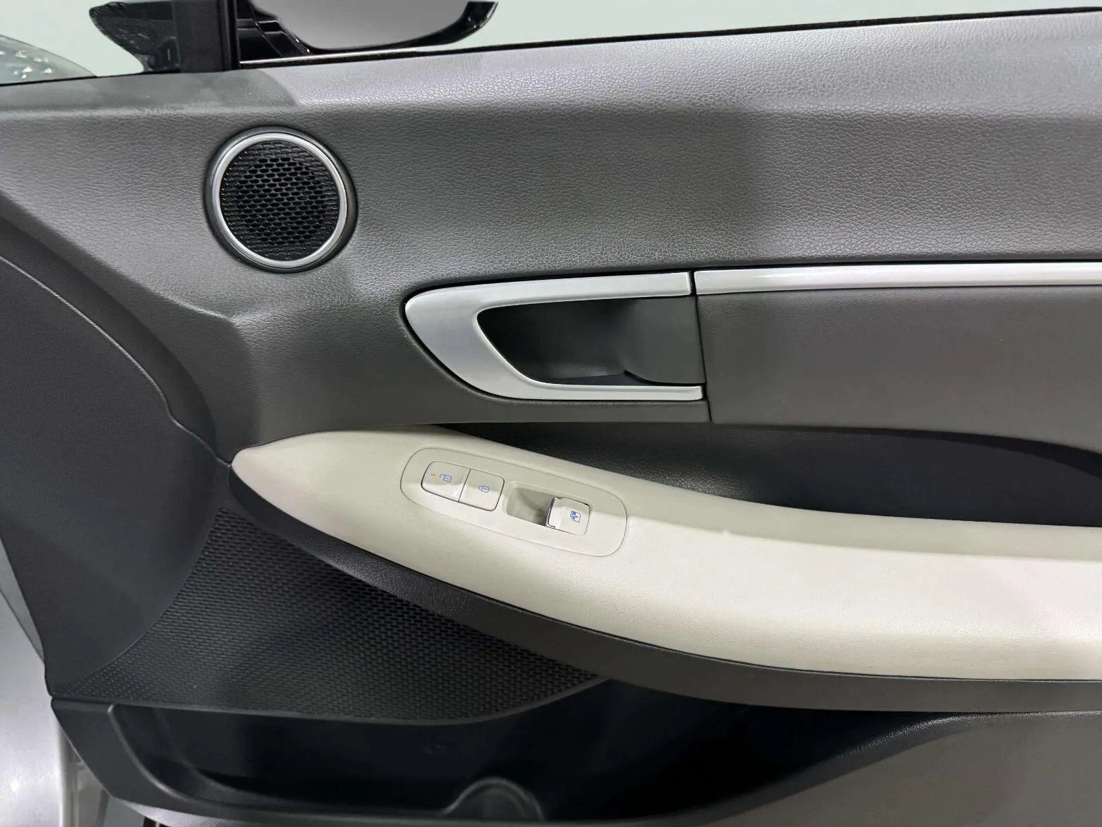 Hyundai Sonata photo 36