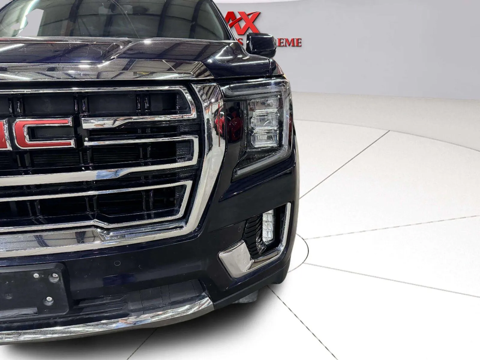GMC Yukon photo 11