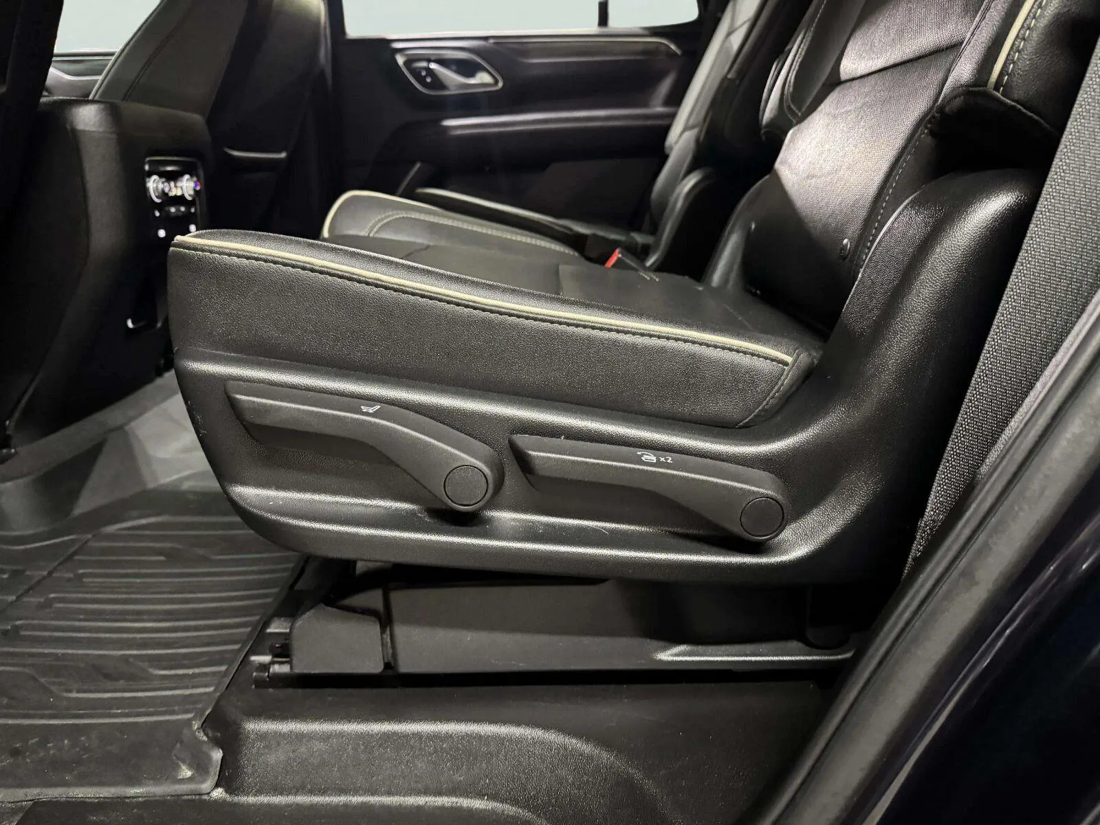 GMC Yukon photo 30