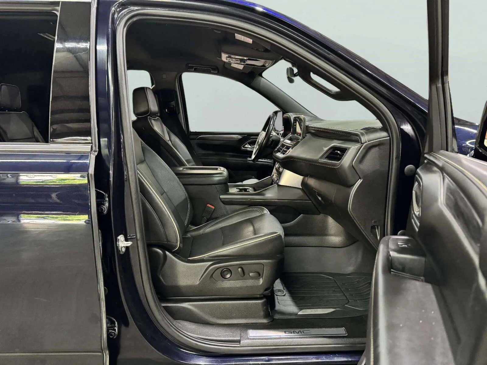 GMC Yukon photo 41