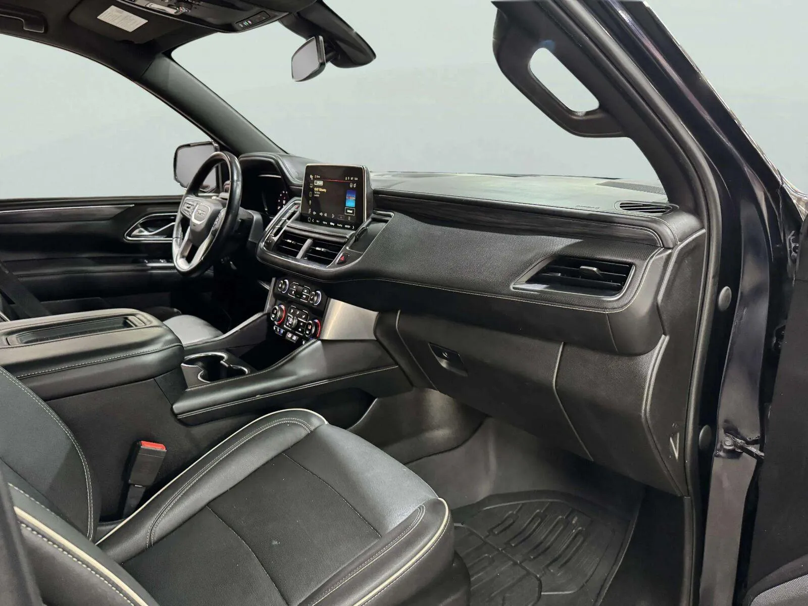 GMC Yukon photo 43