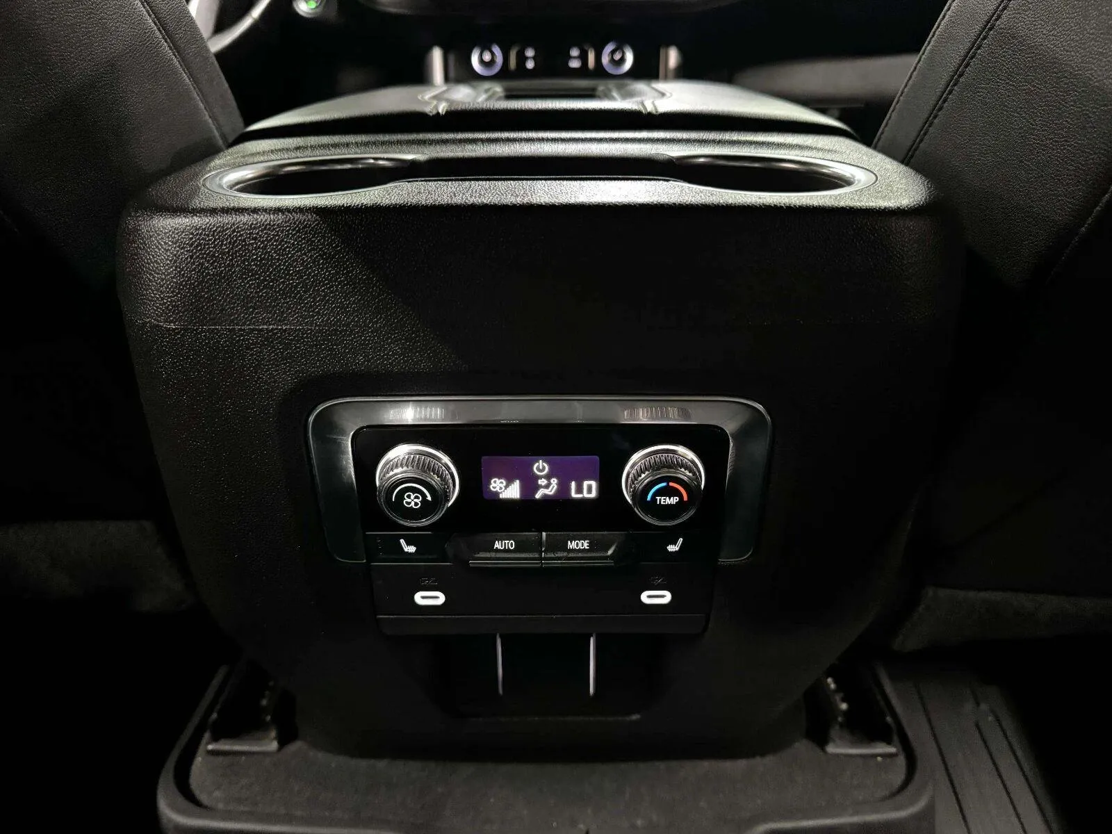 GMC Yukon photo 49