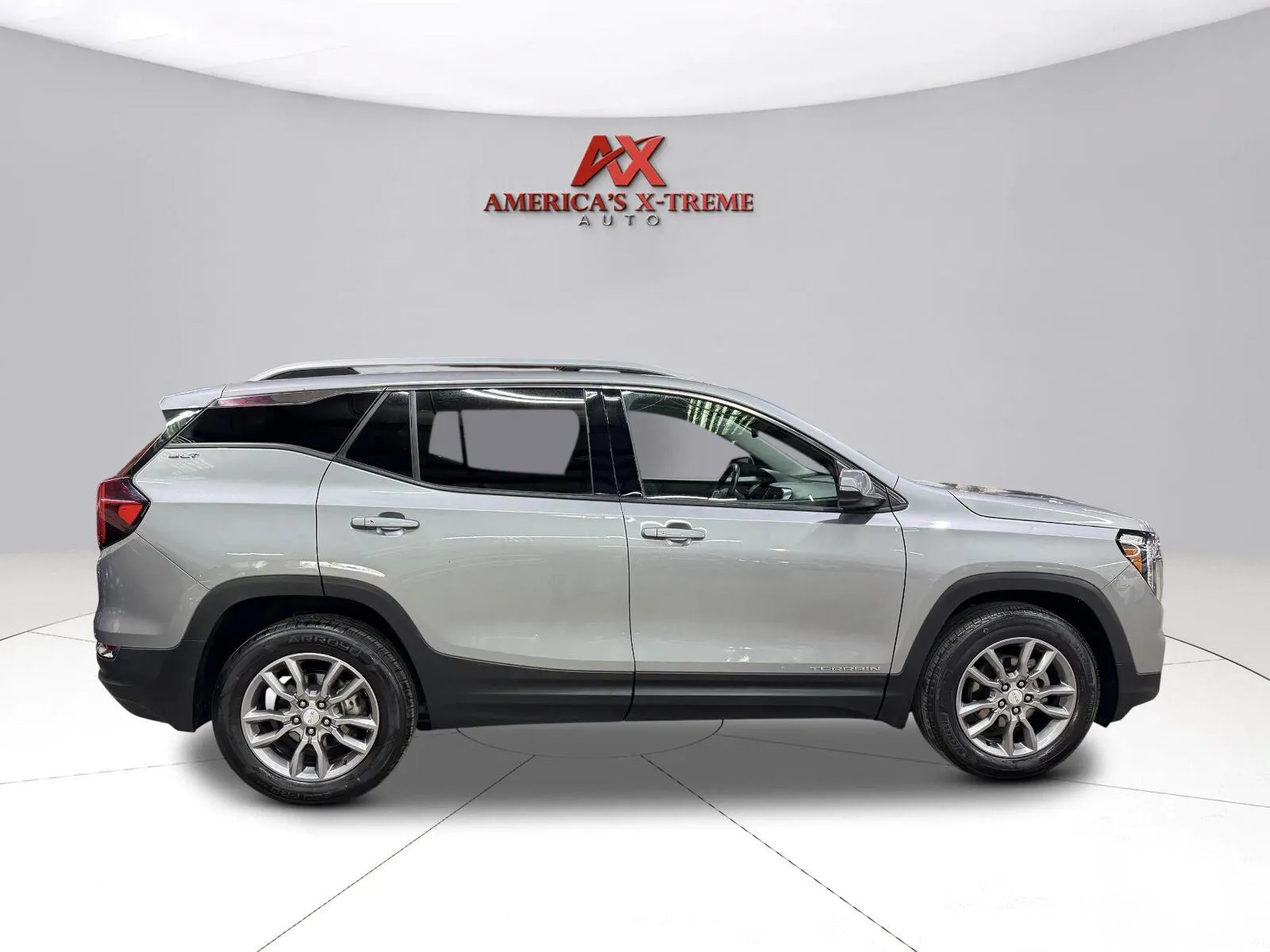 GMC Terrain photo 8