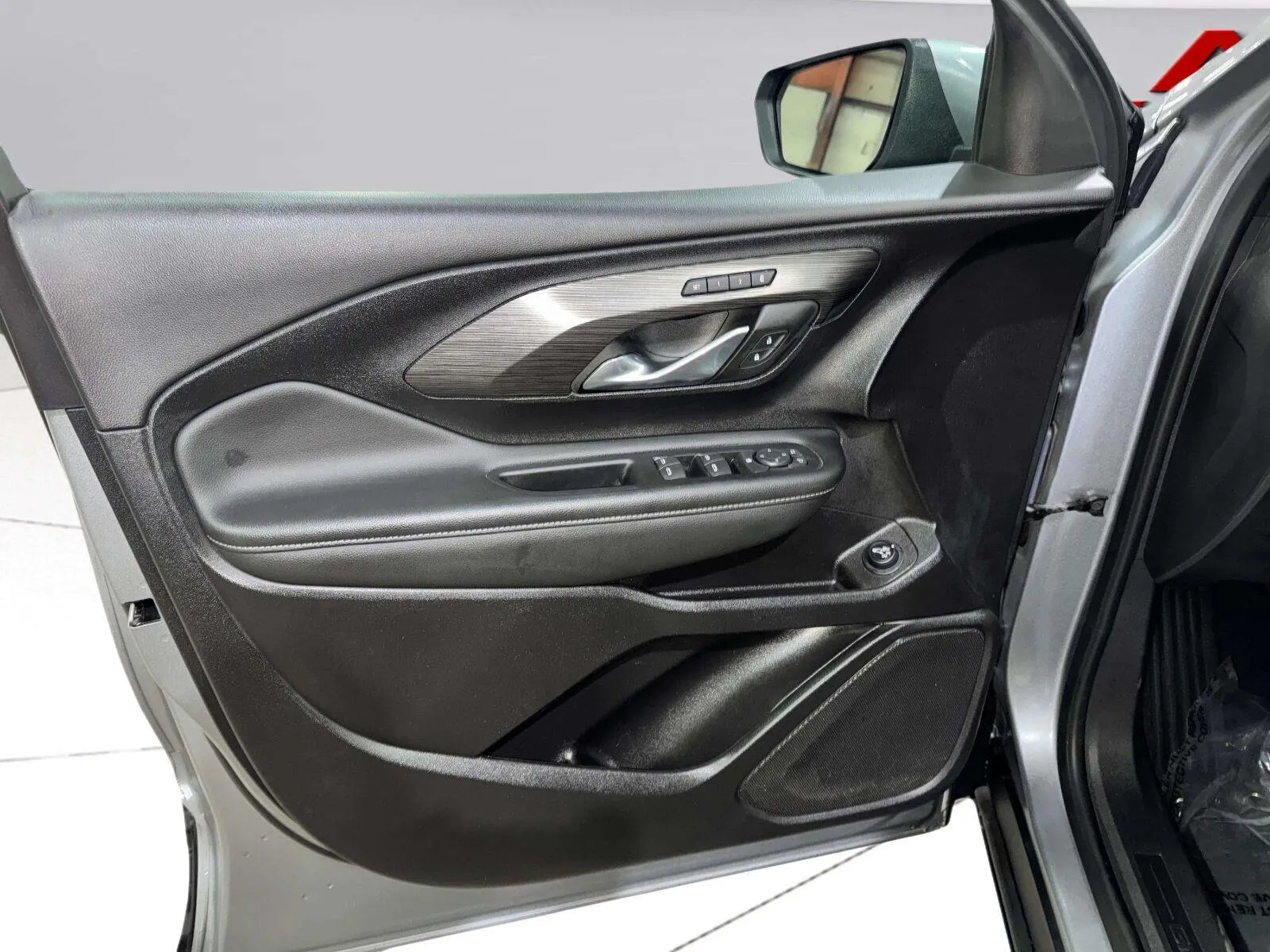 GMC Terrain photo 13