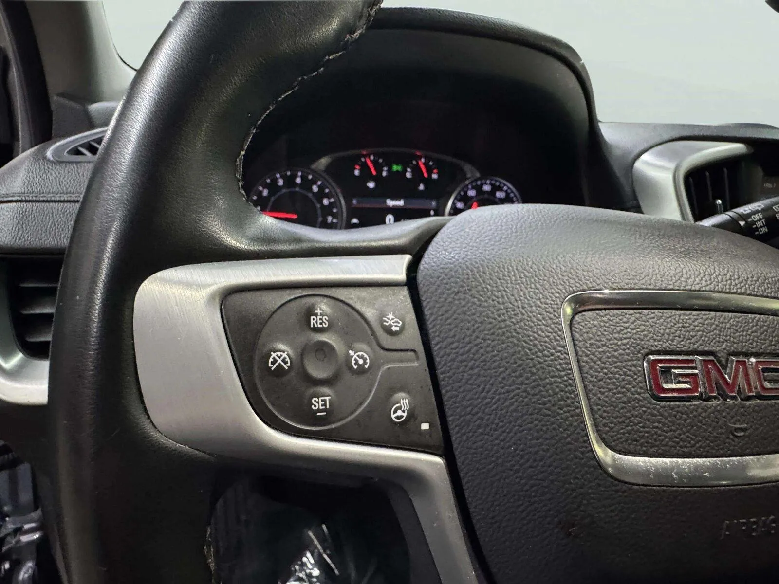 GMC Terrain photo 18