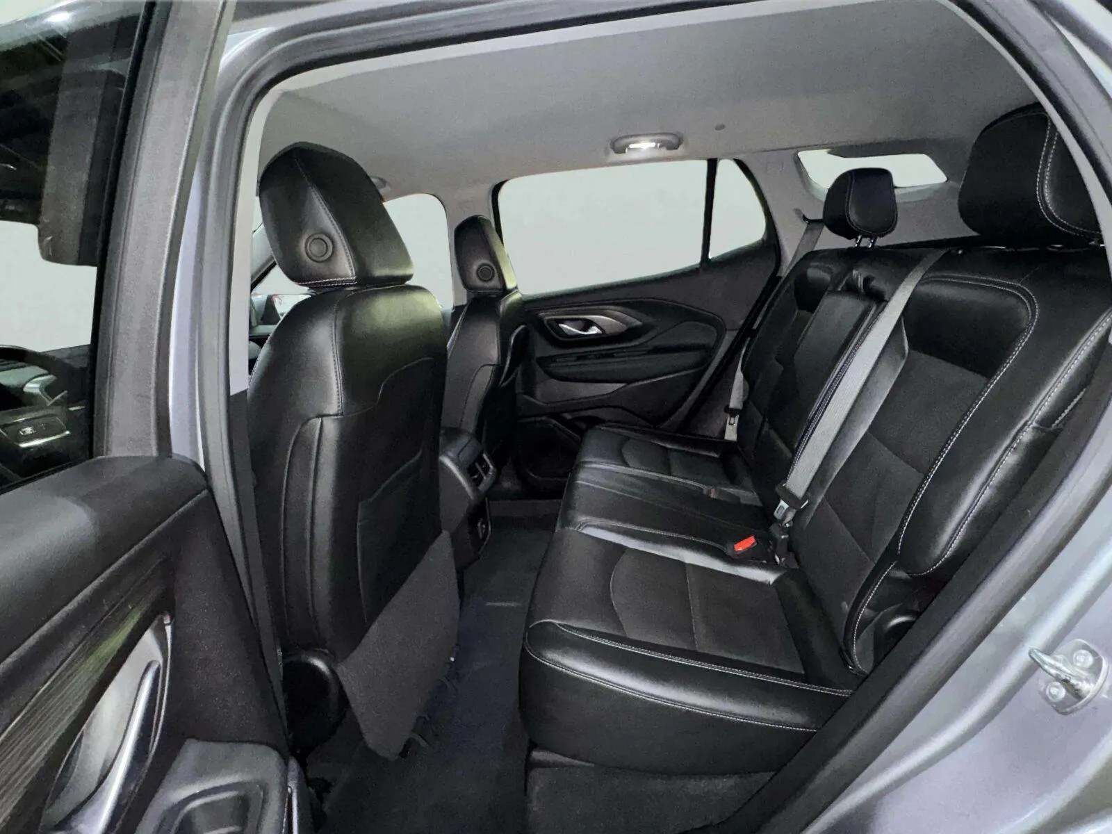 GMC Terrain photo 21
