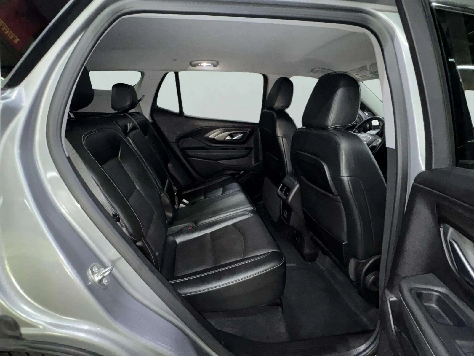 GMC Terrain photo 23