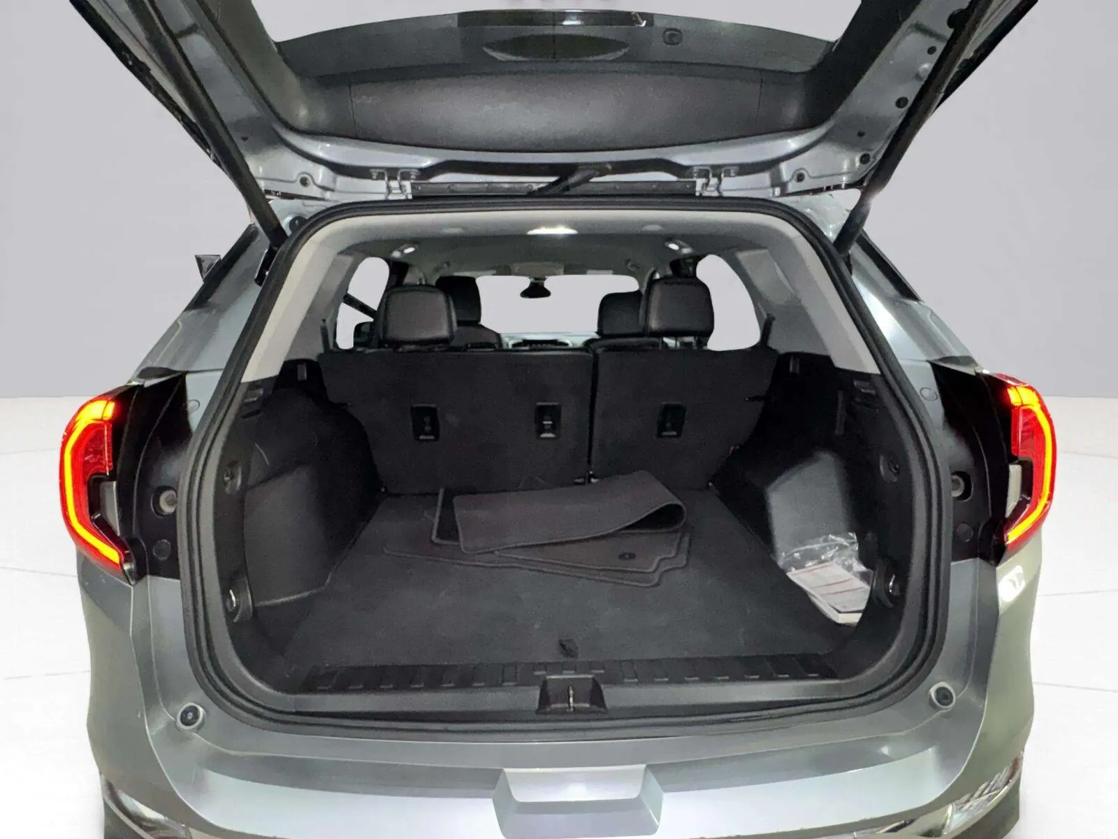 GMC Terrain photo 28