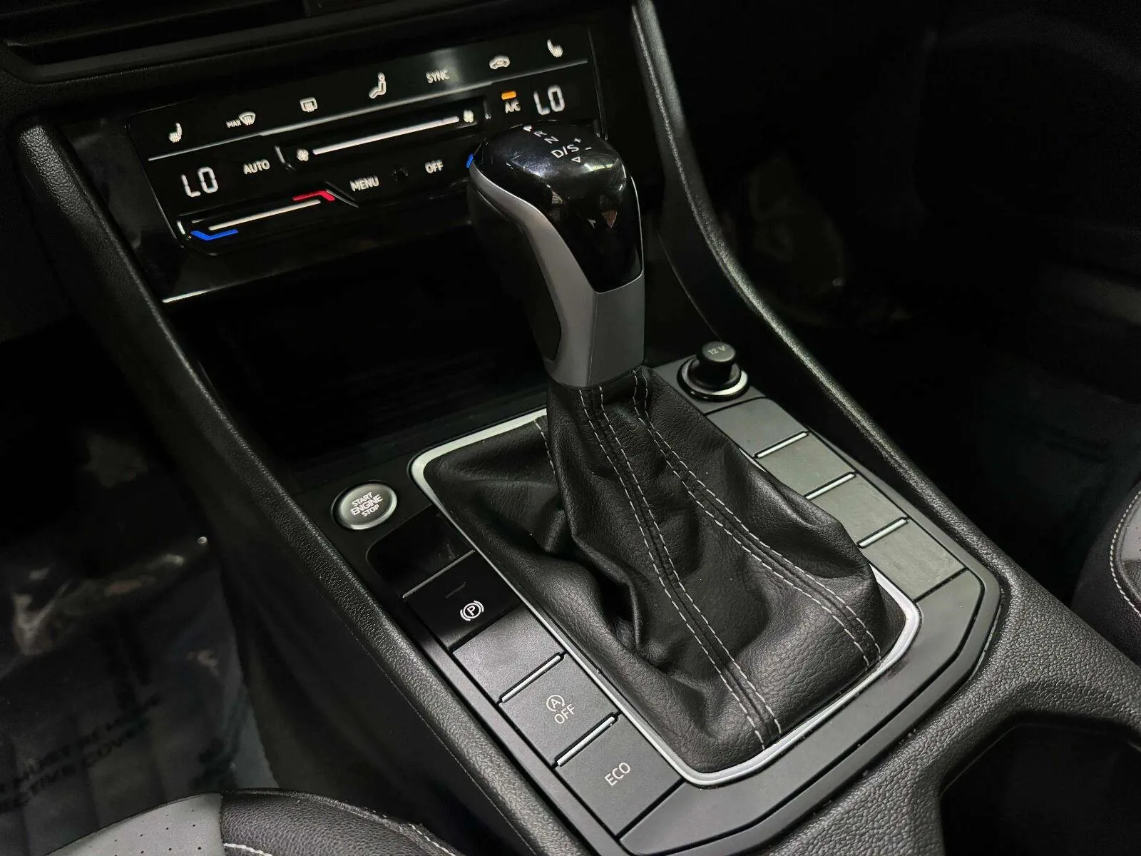 Volkswagen Jetta photo 18