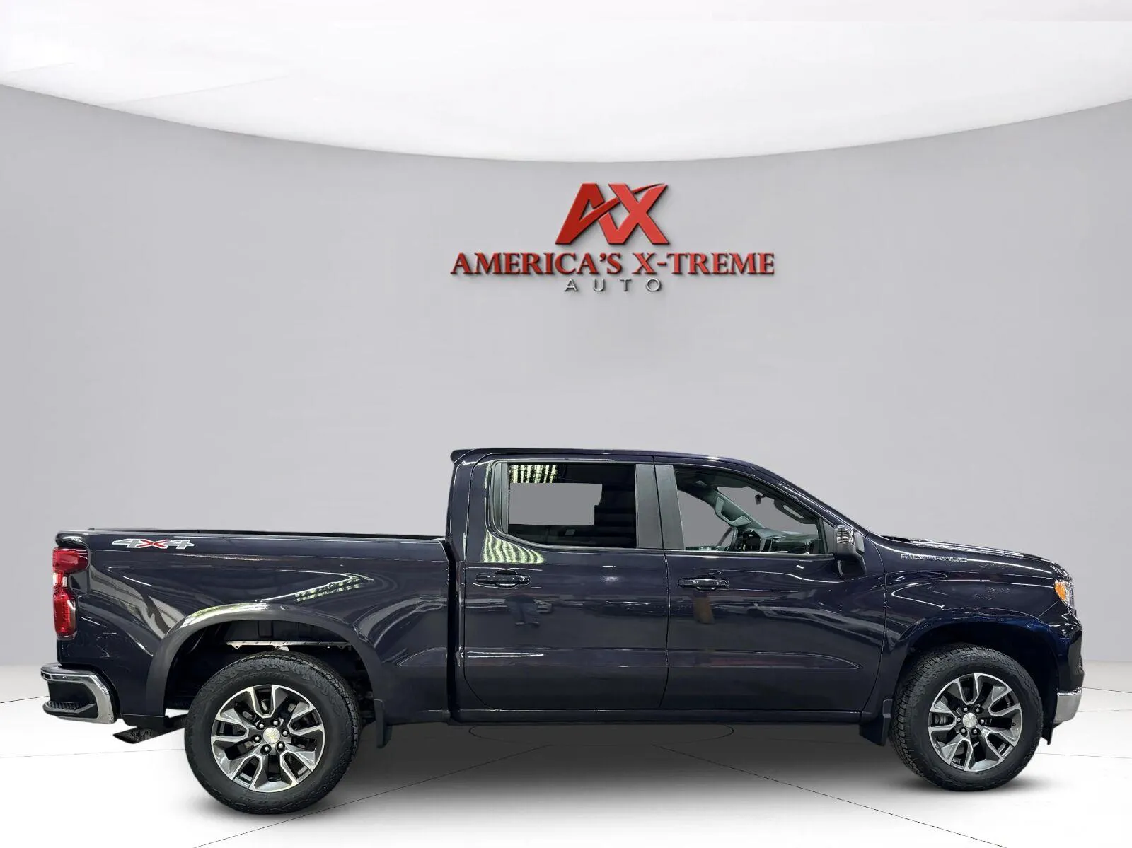 Chevrolet Silverado photo 7