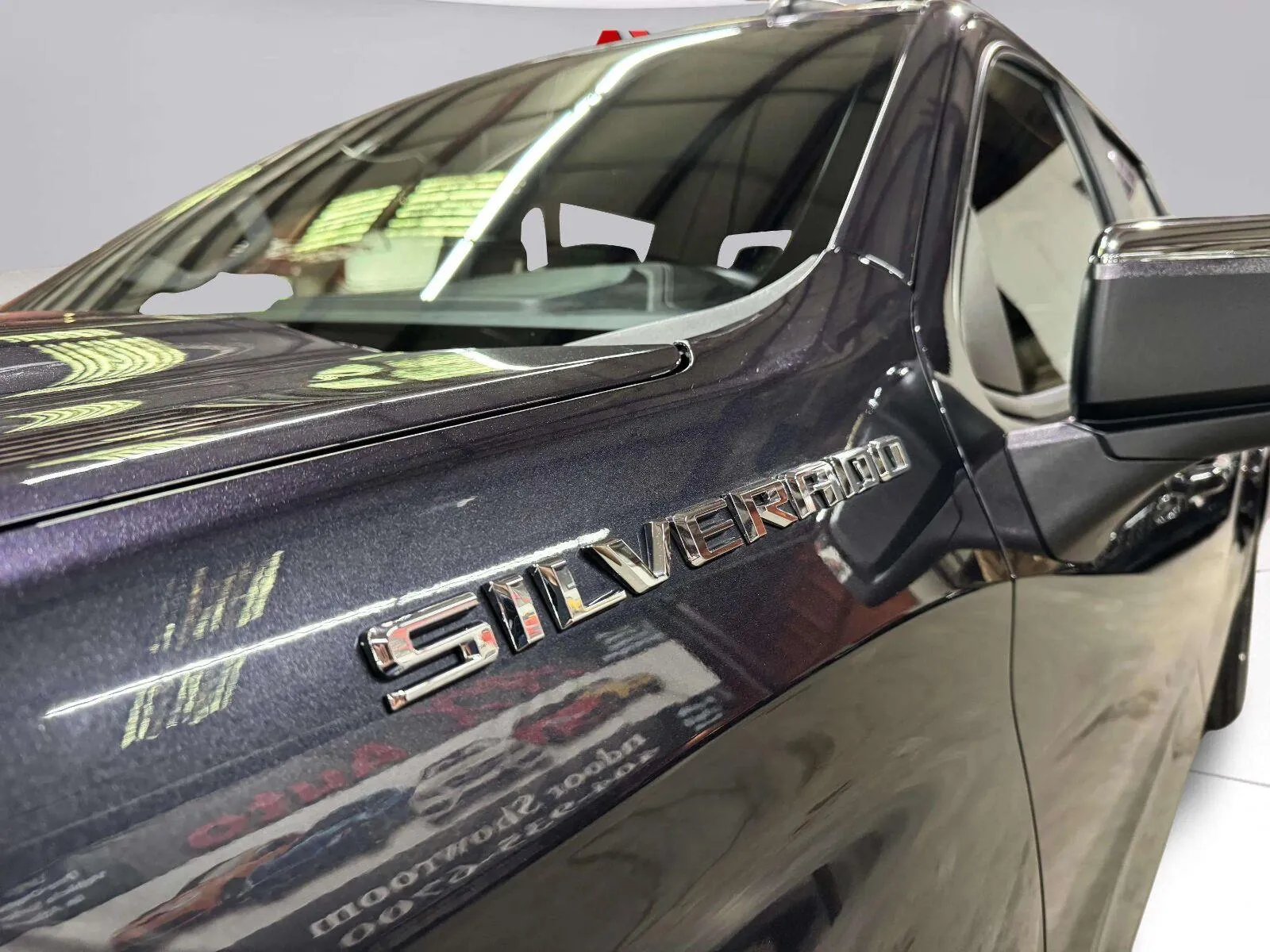 Chevrolet Silverado photo 19
