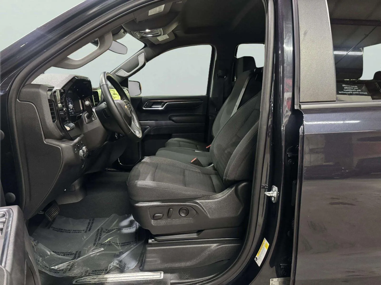 Chevrolet Silverado photo 25