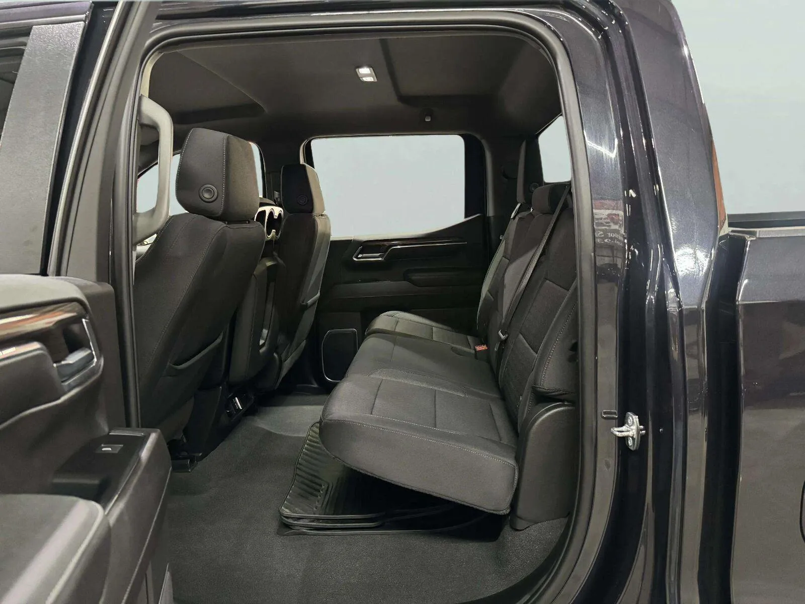 Chevrolet Silverado photo 31